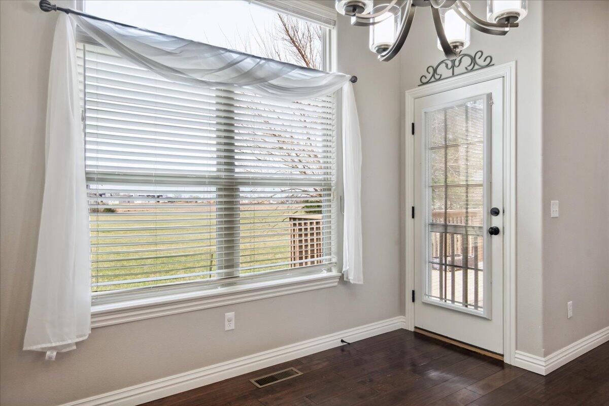 582 East Katella Circle Property Photo 15