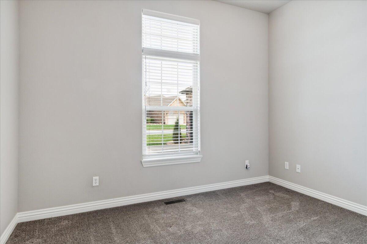 582 East Katella Circle Property Photo 24