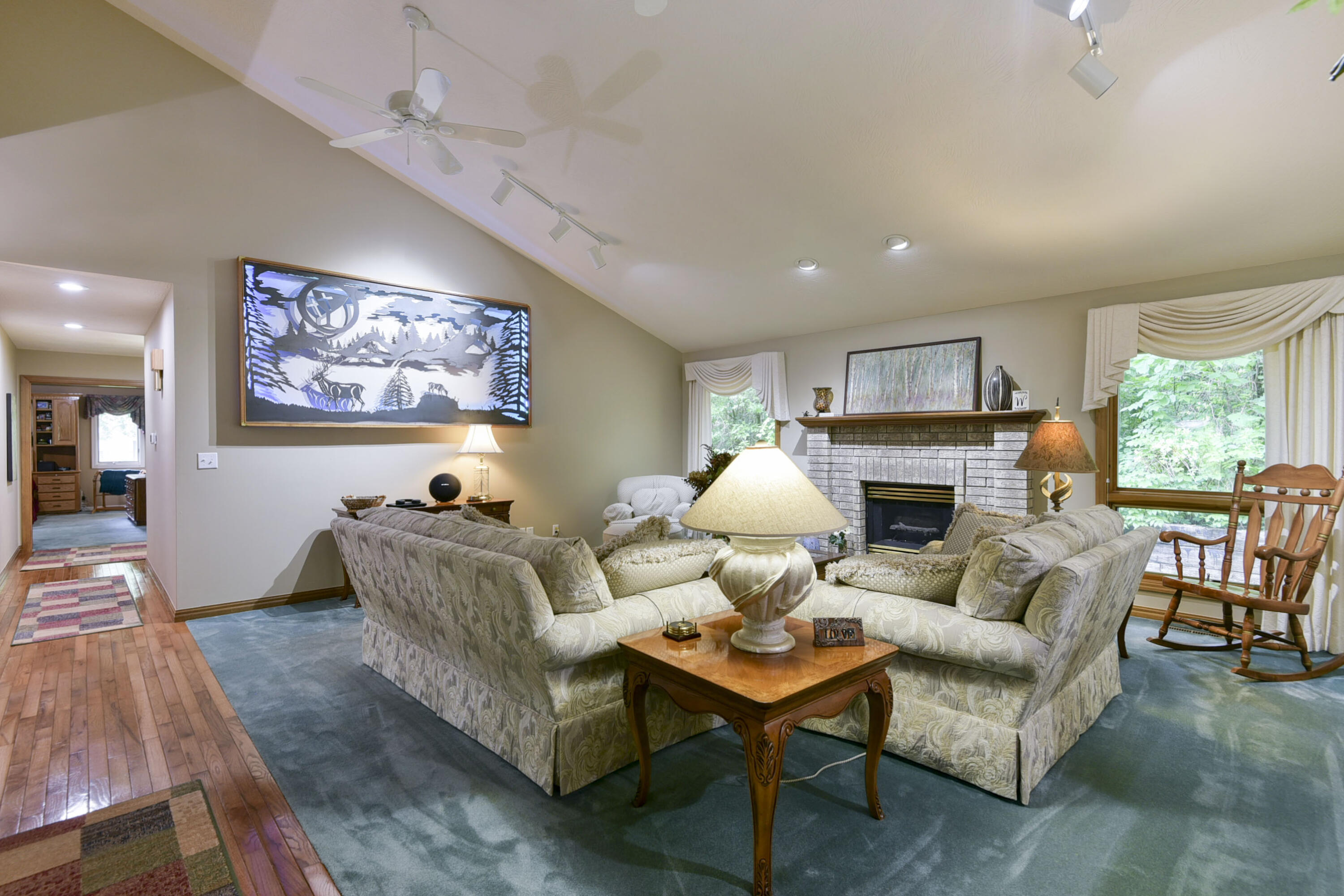 130 Misty Mountain Property Photo 32
