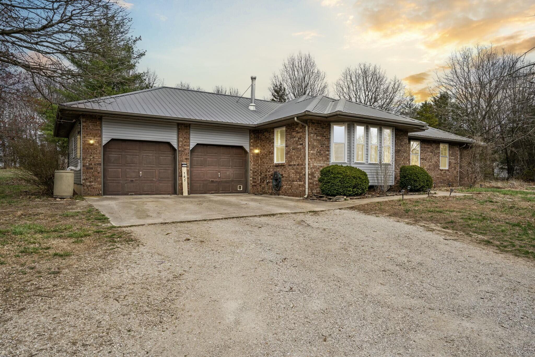 193 Southside Lane Property Photo