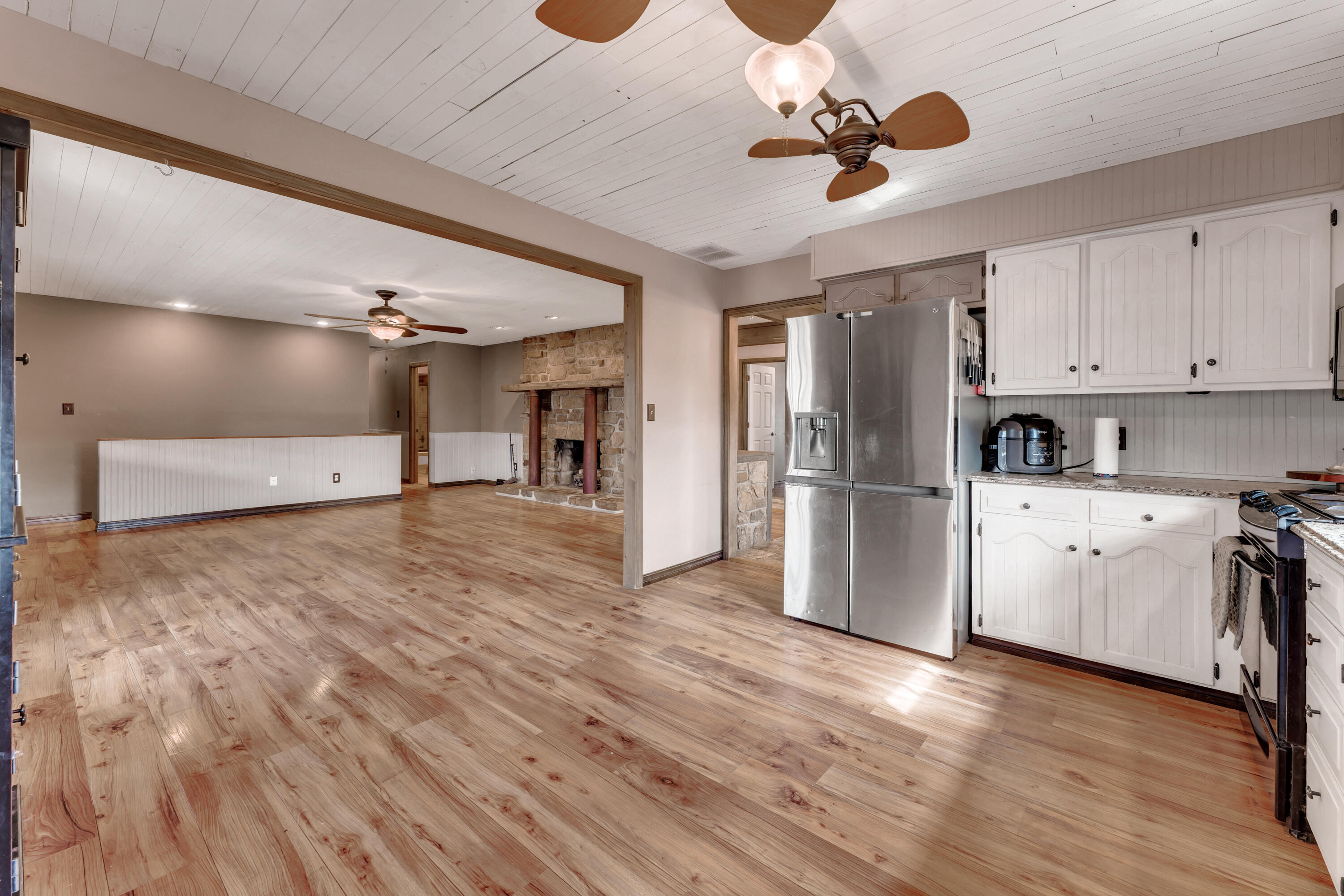 904 East Meadowlark Street Property Photo 18