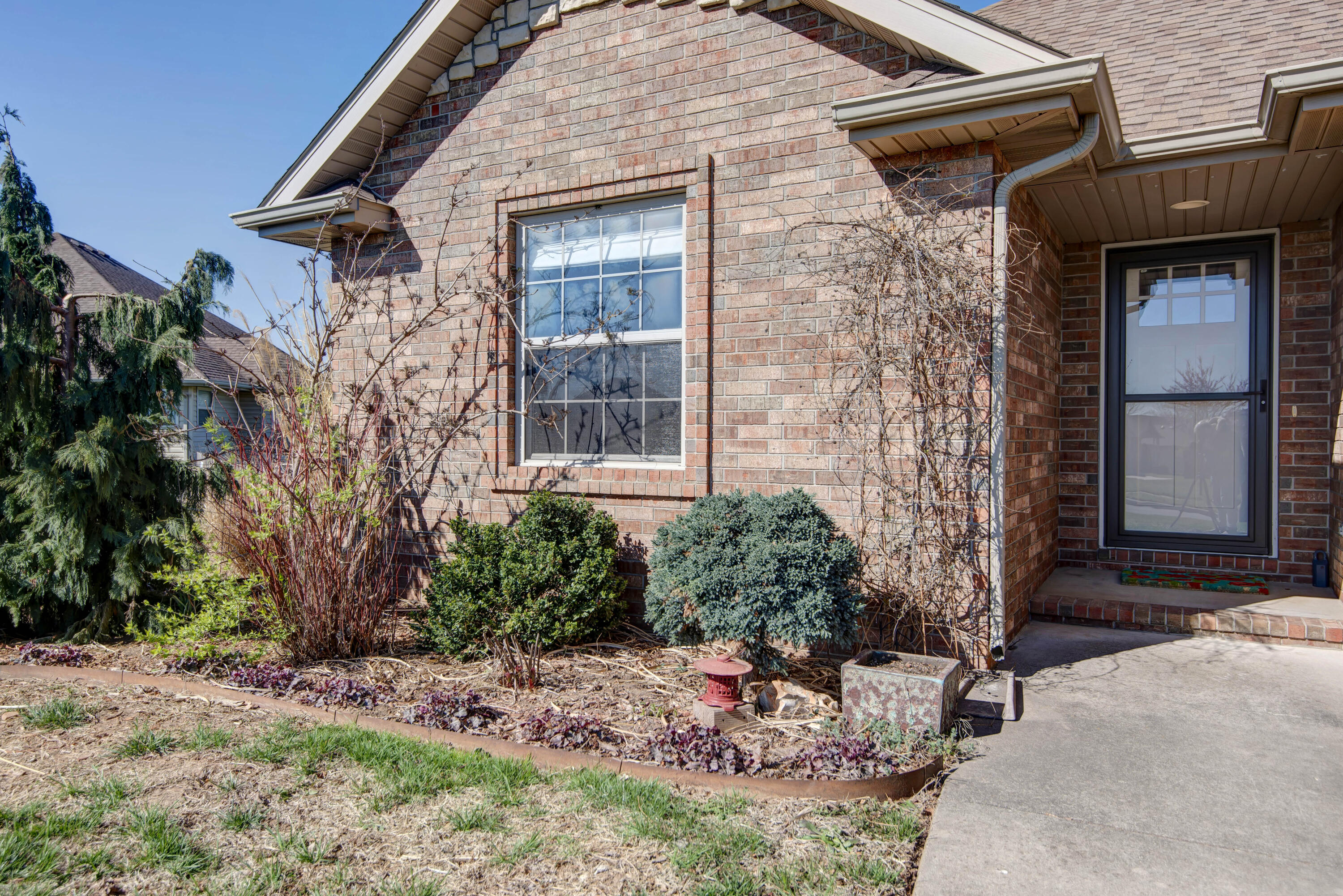 3097 North Dickerson Avenue Property Photo 4