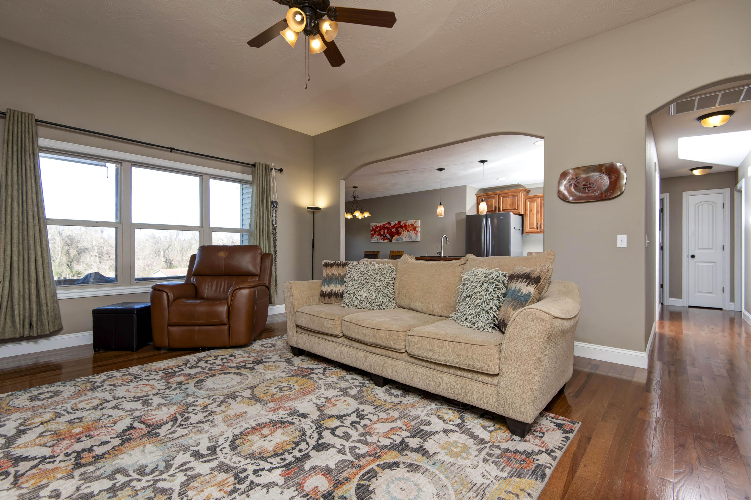 3097 North Dickerson Avenue Property Photo 6