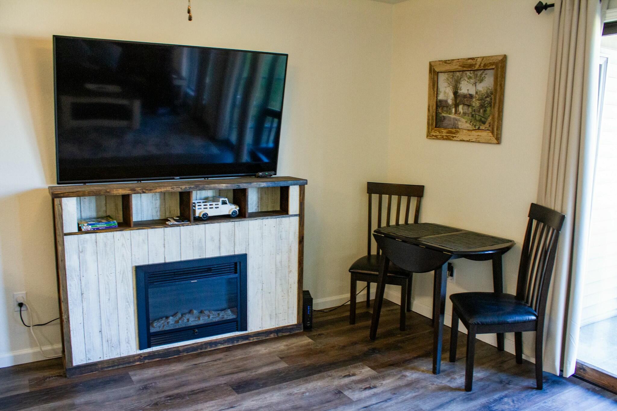 180 Lake Club Drive Property Photo 6