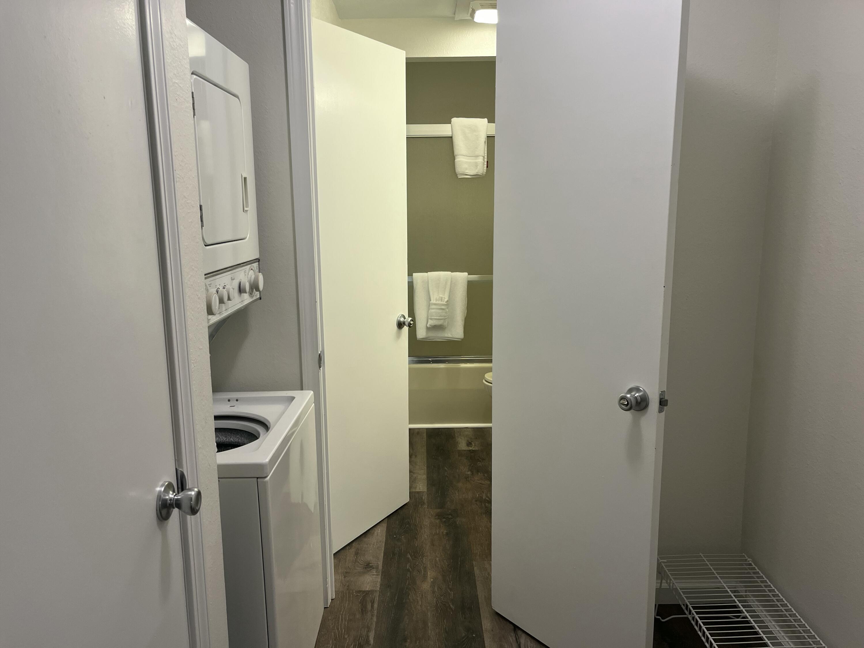 180 Lake Club Drive Property Photo 16