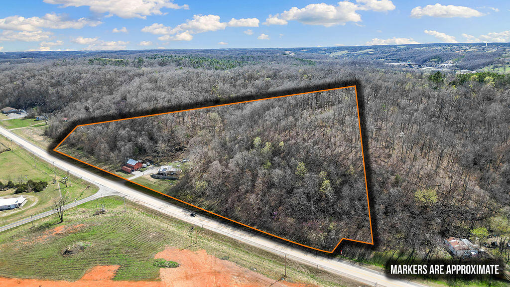 5618 Business Highway 71 Property Photo 2