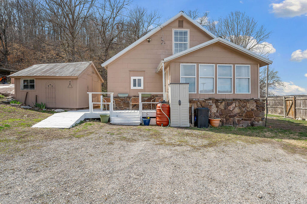 5618 Business Highway 71 Property Photo 6