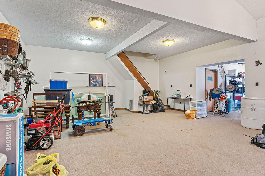 5618 Business Highway 71 Property Photo 38