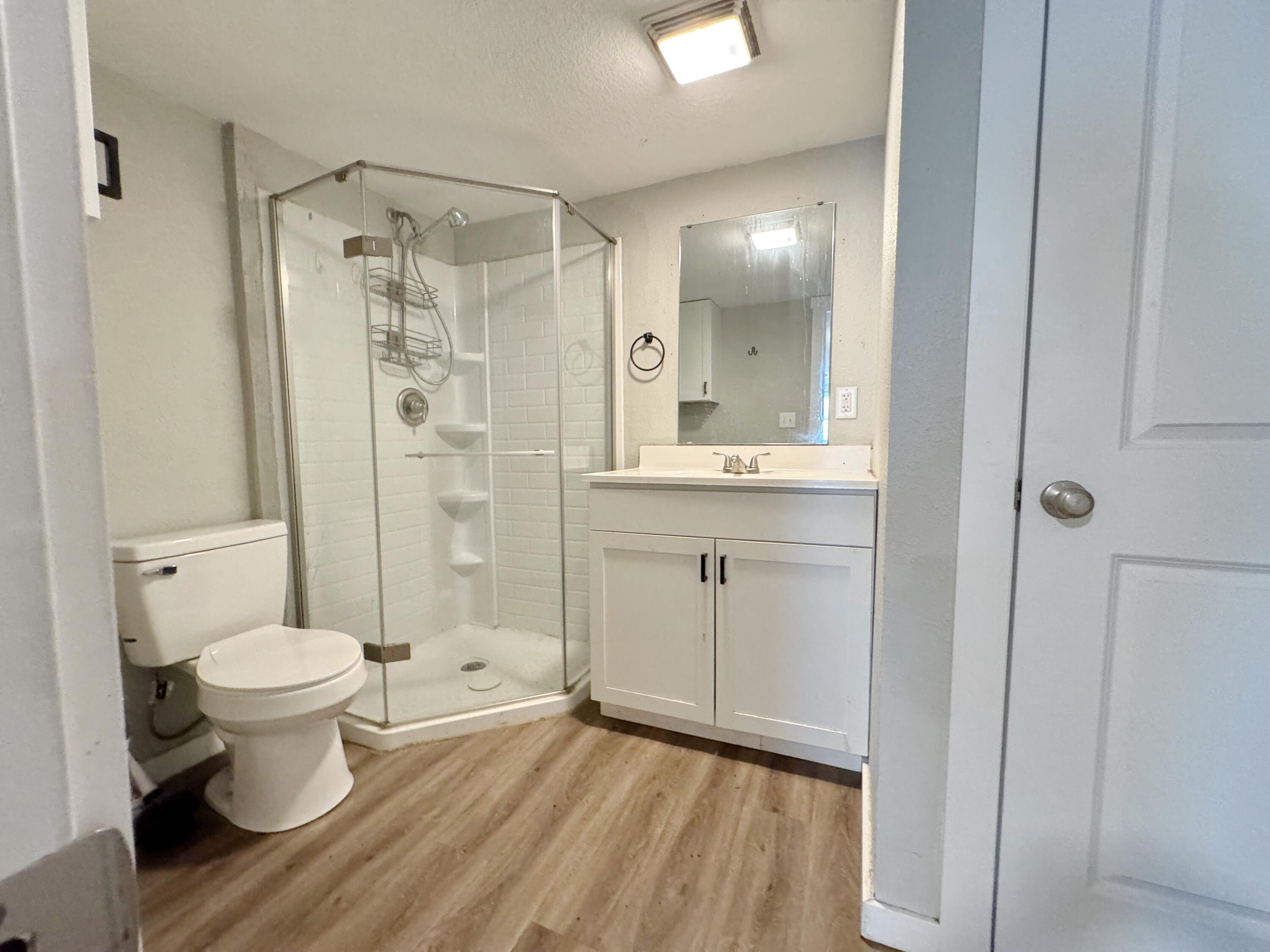 2122 North Taylor Avenue Property Photo 11