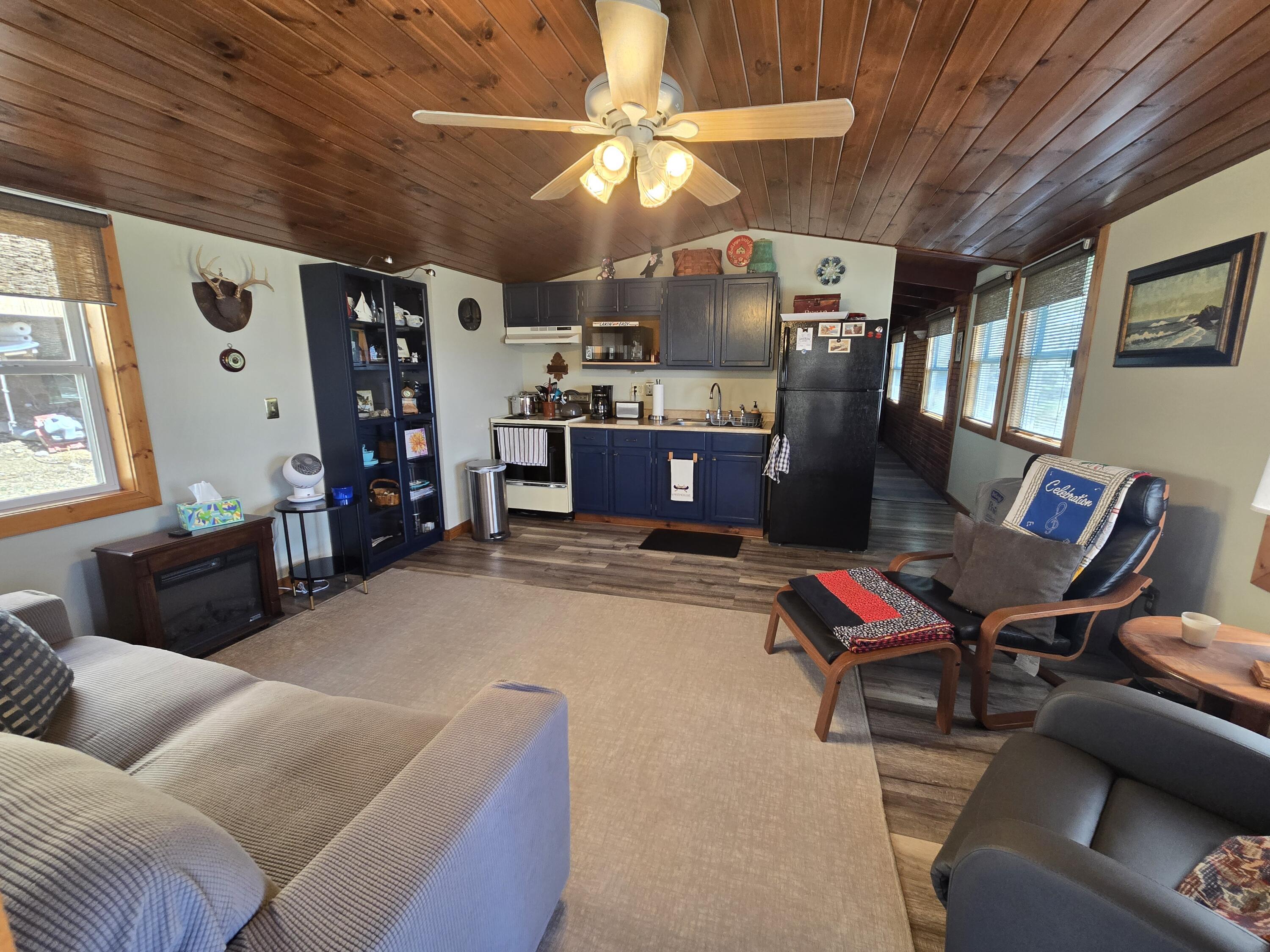 26081 Arrowhead Beach Lane Property Photo 12