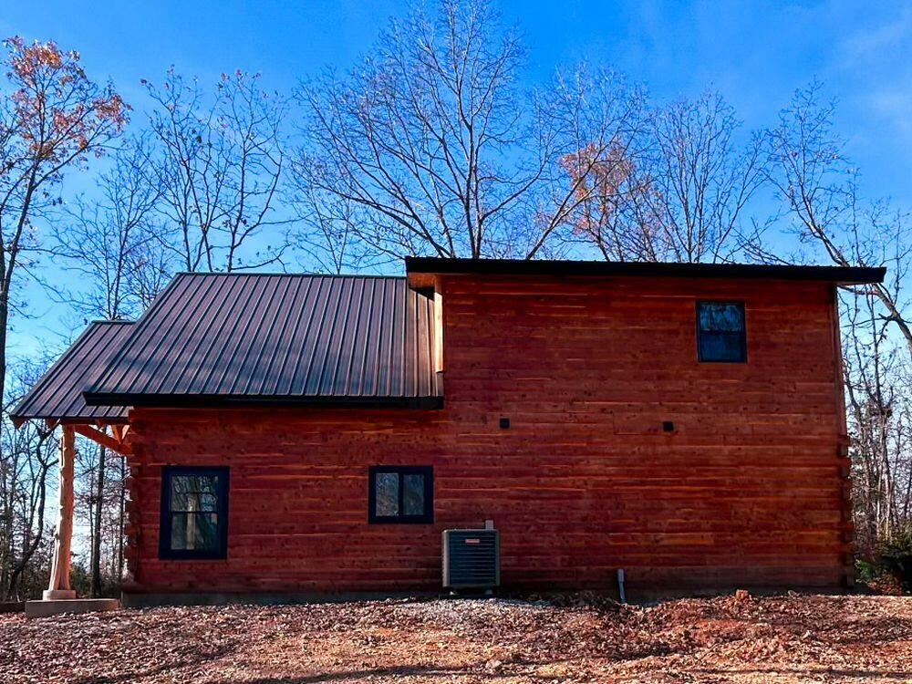 7105 County Road 8200 Property Photo 10