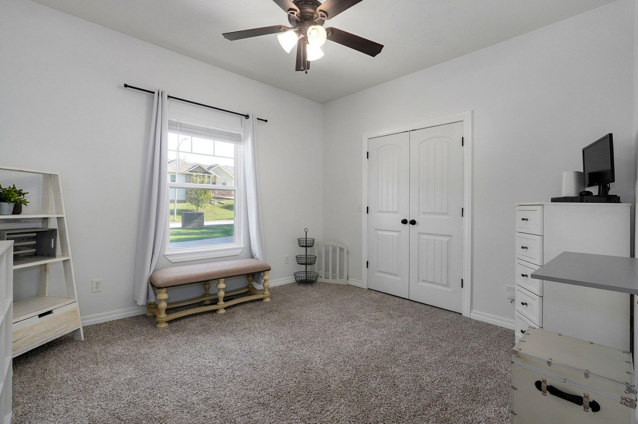 738 Rippling Creek Road Property Photo 32