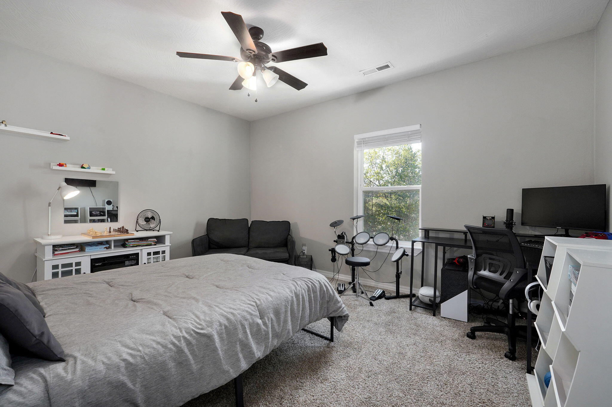 738 Rippling Creek Road Property Photo 46