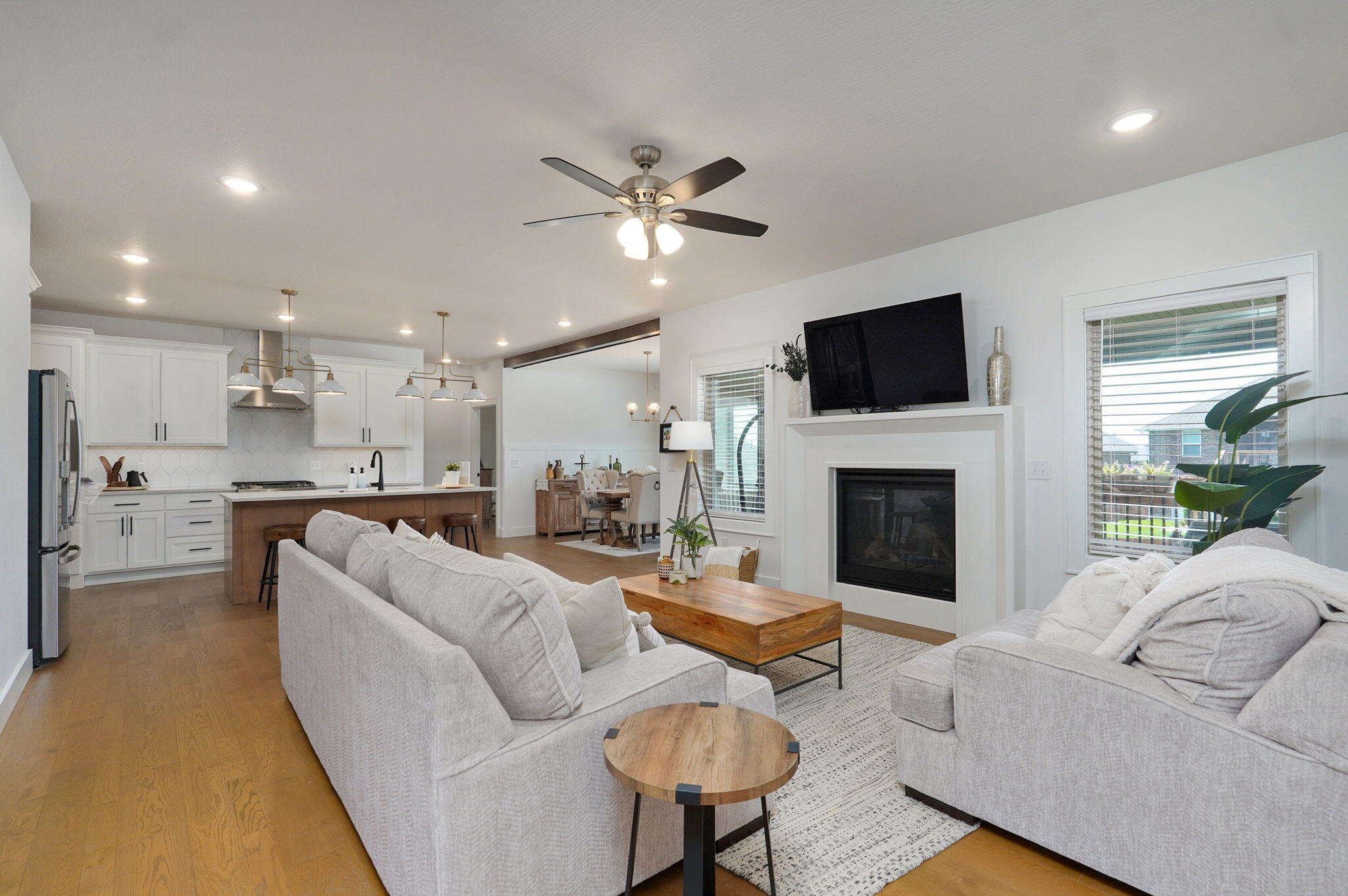 2073 North Affirmed Avenue Property Photo 13