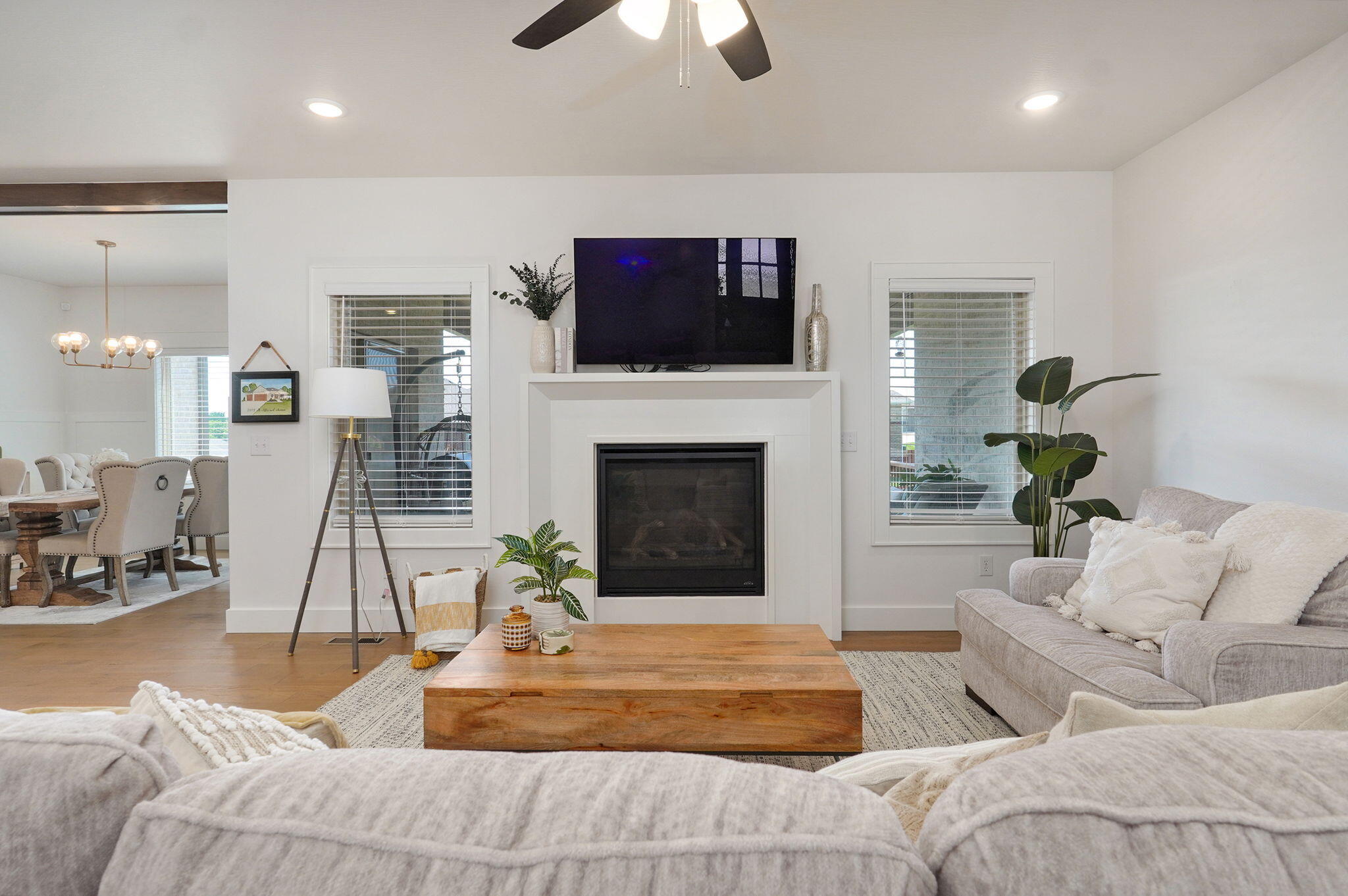 2073 North Affirmed Avenue Property Photo 15