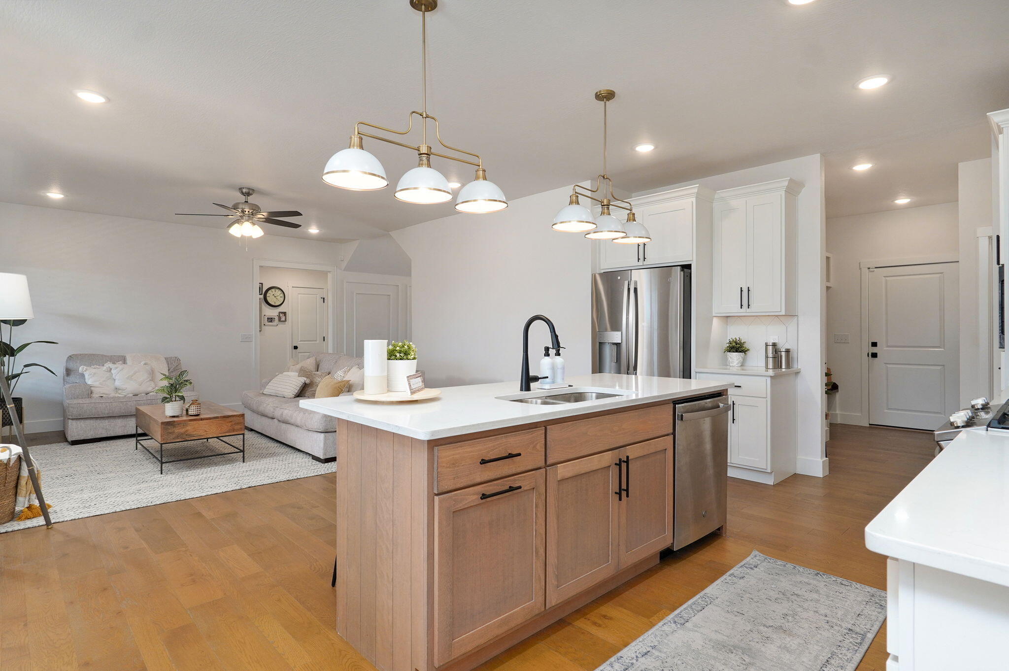 2073 North Affirmed Avenue Property Photo 17
