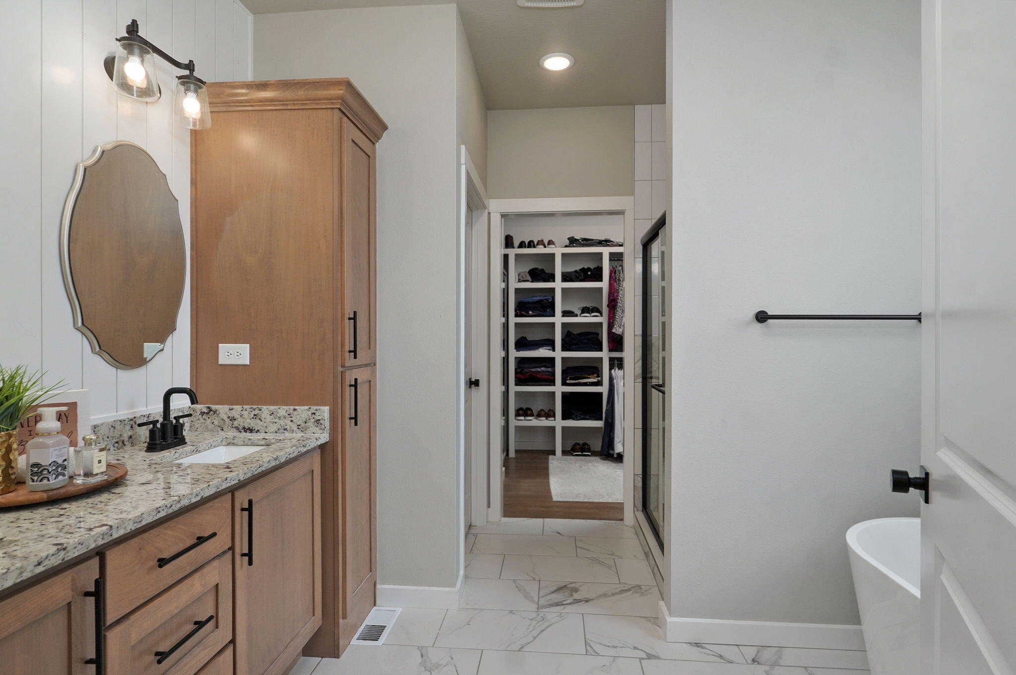 2073 North Affirmed Avenue Property Photo 33