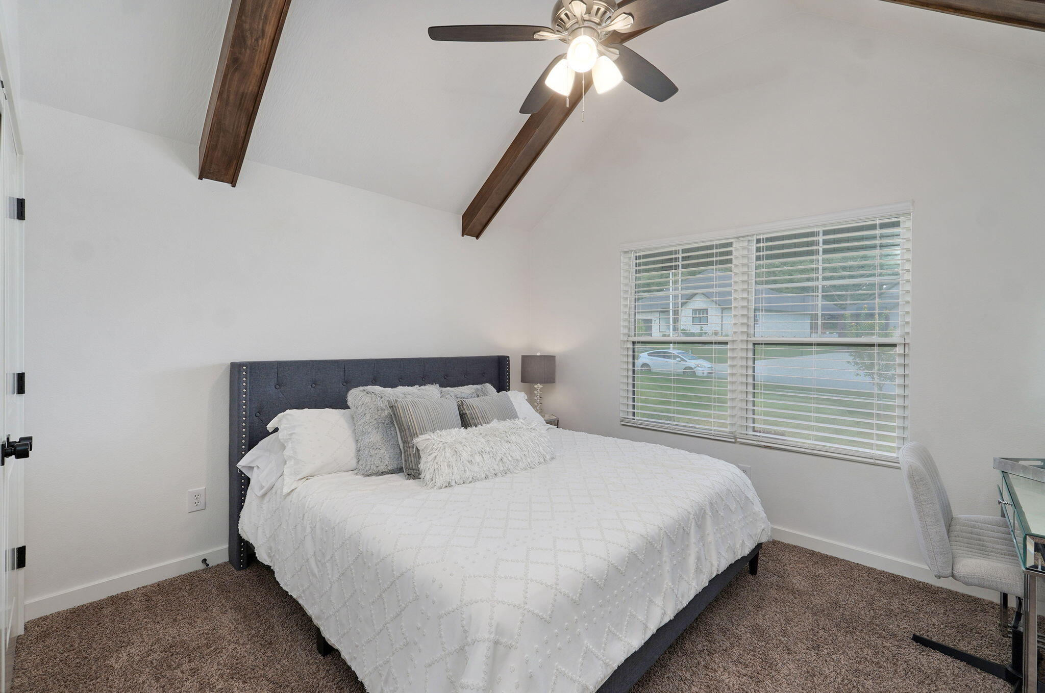 2073 North Affirmed Avenue Property Photo 37