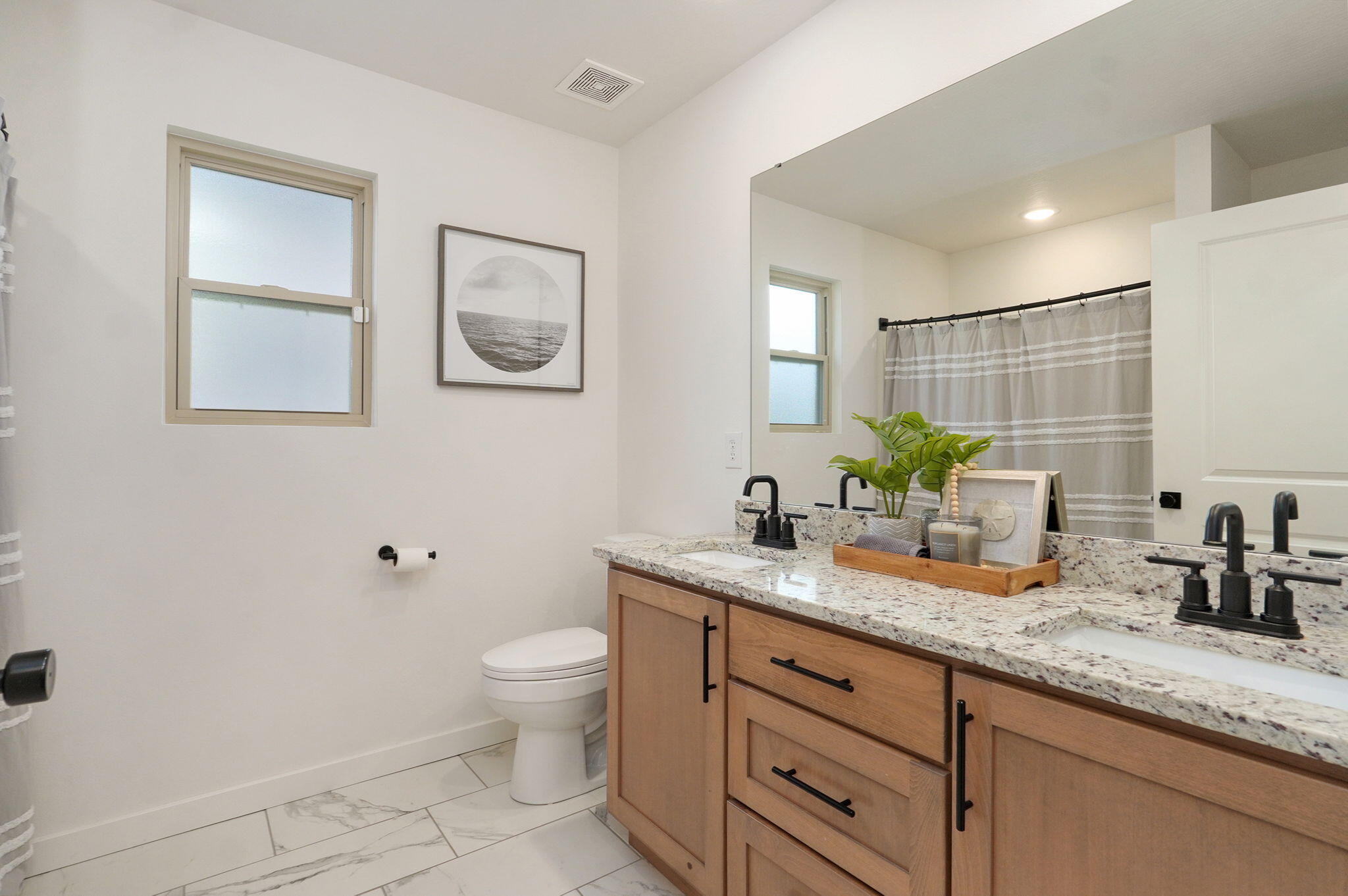 2073 North Affirmed Avenue Property Photo 38
