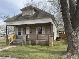 905 South Connor Avenue Property Photo 3