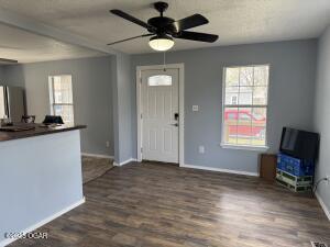 905 South Connor Avenue Property Photo 6
