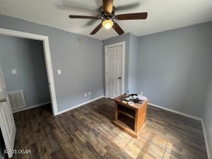 905 South Connor Avenue Property Photo 17