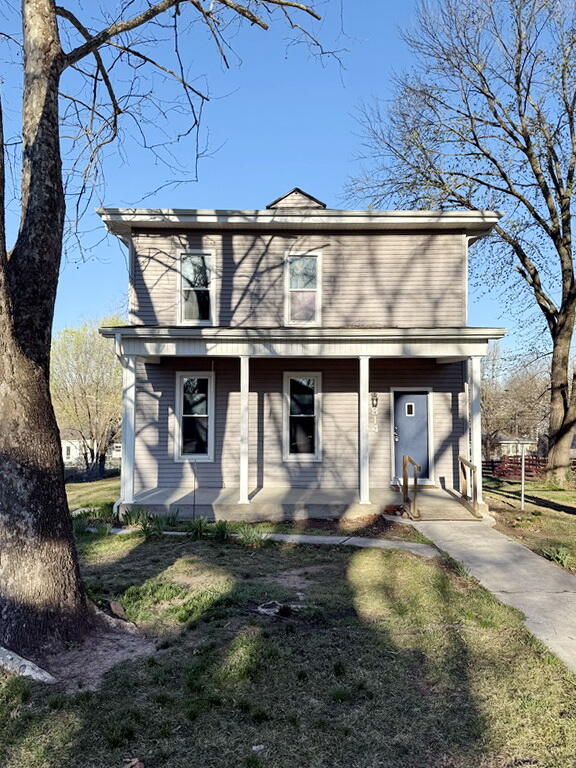 814 South Cedar Street Property Photo 2