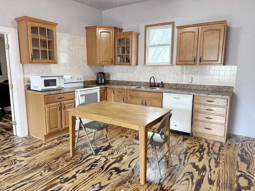 814 South Cedar Street Property Photo 7