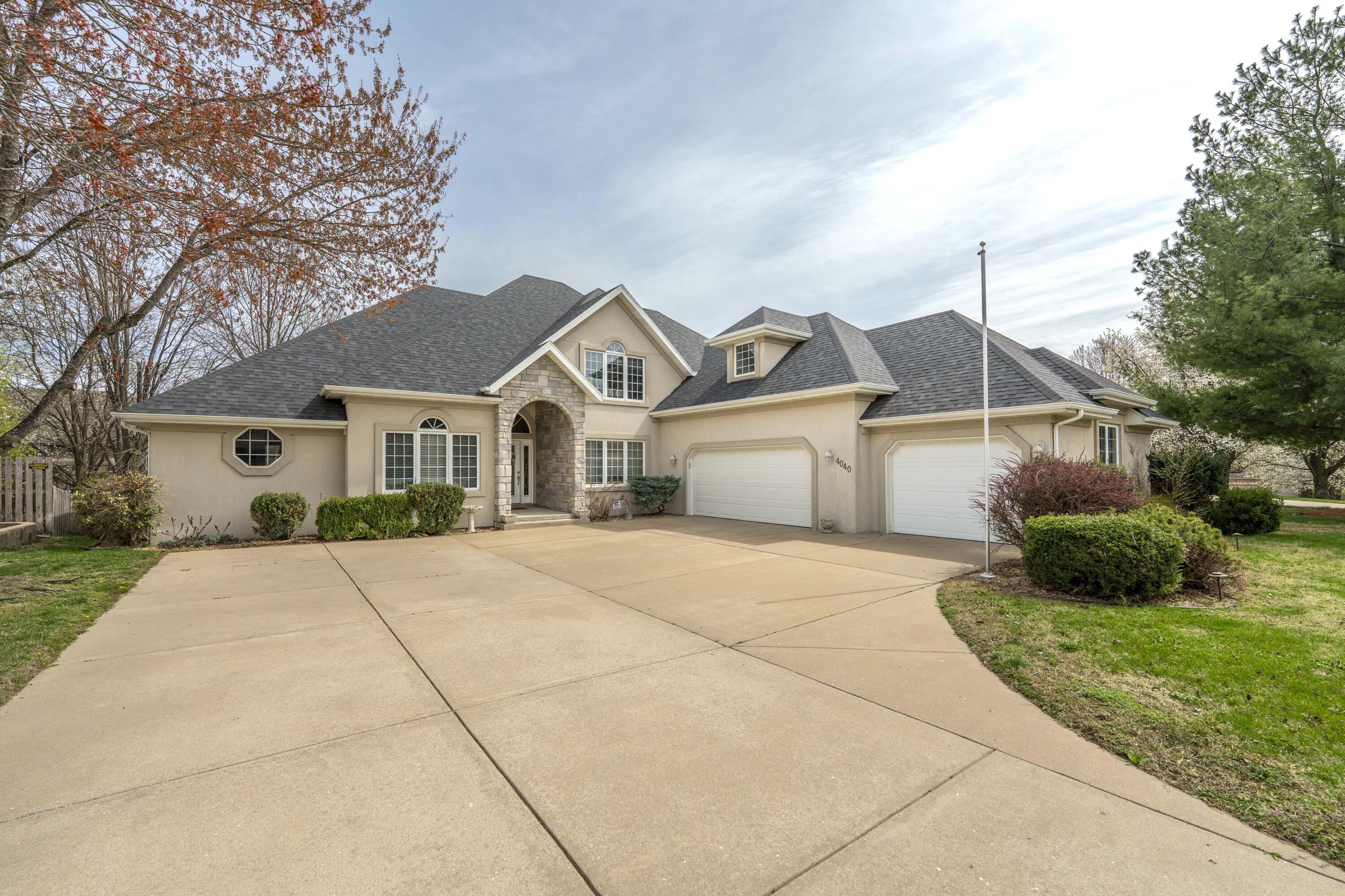 4040 East Windsong Street Property Photo