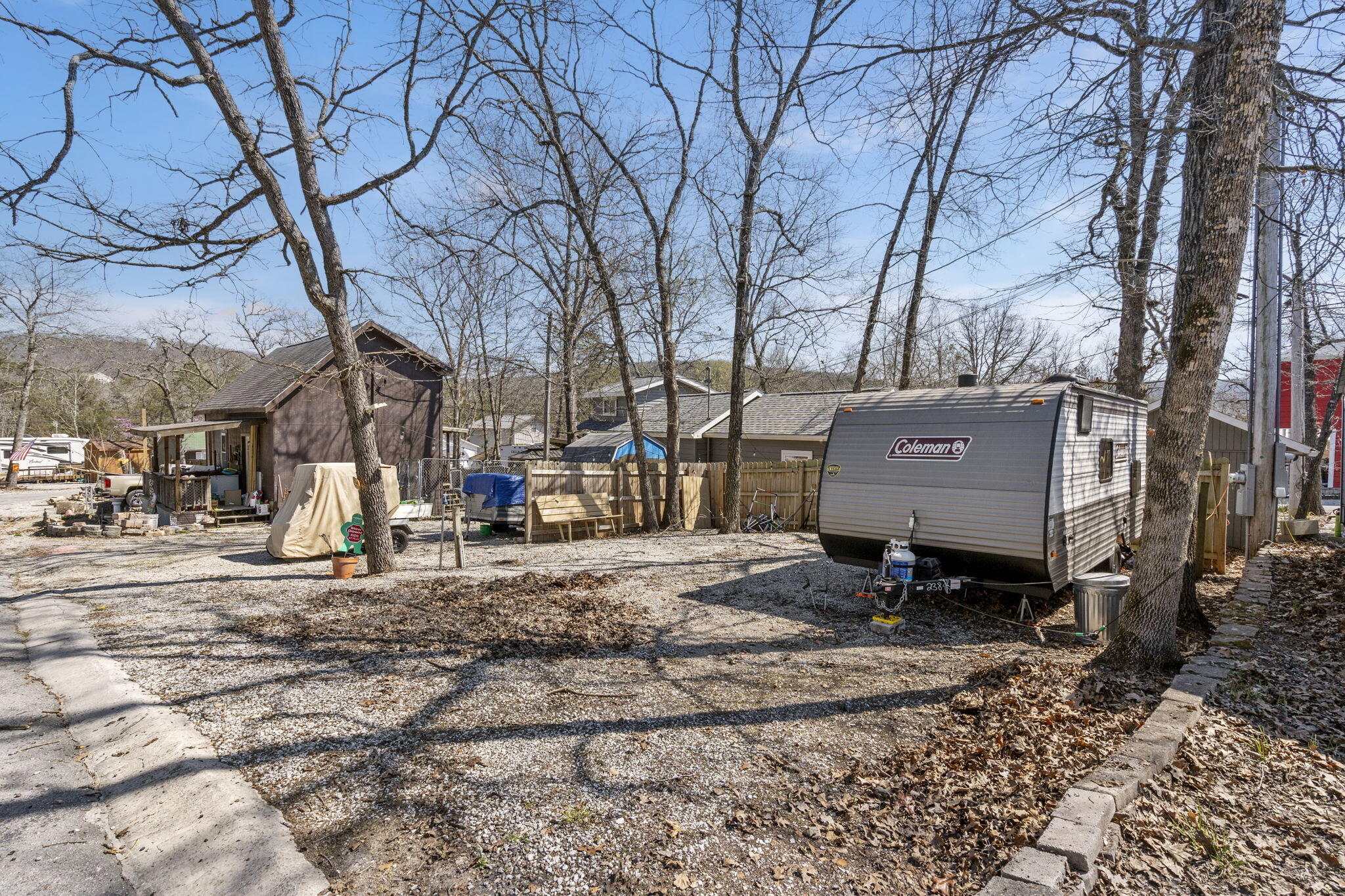 117 Poison Ivy Lane Property Photo 4