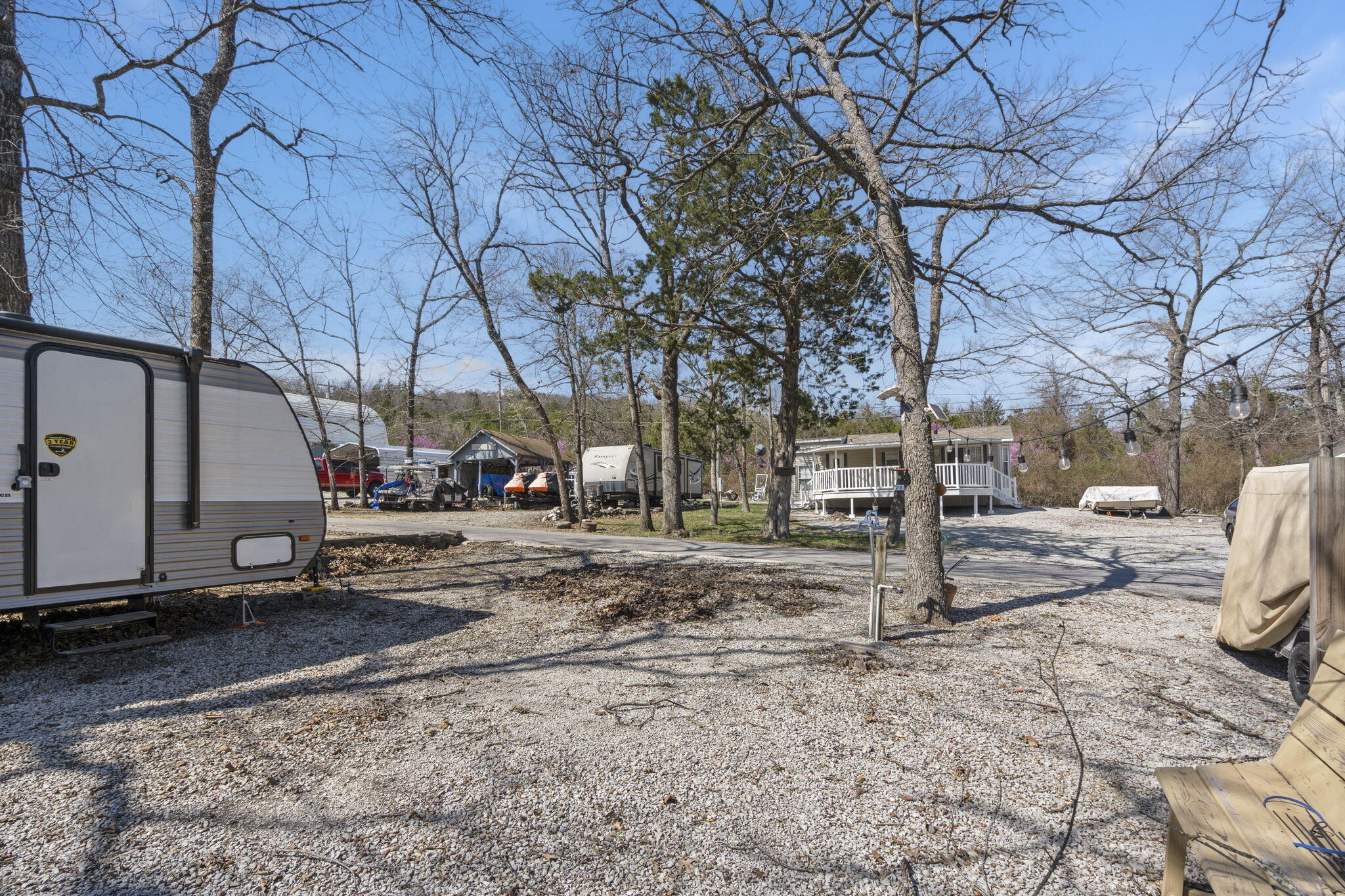 117 Poison Ivy Lane Property Photo 6