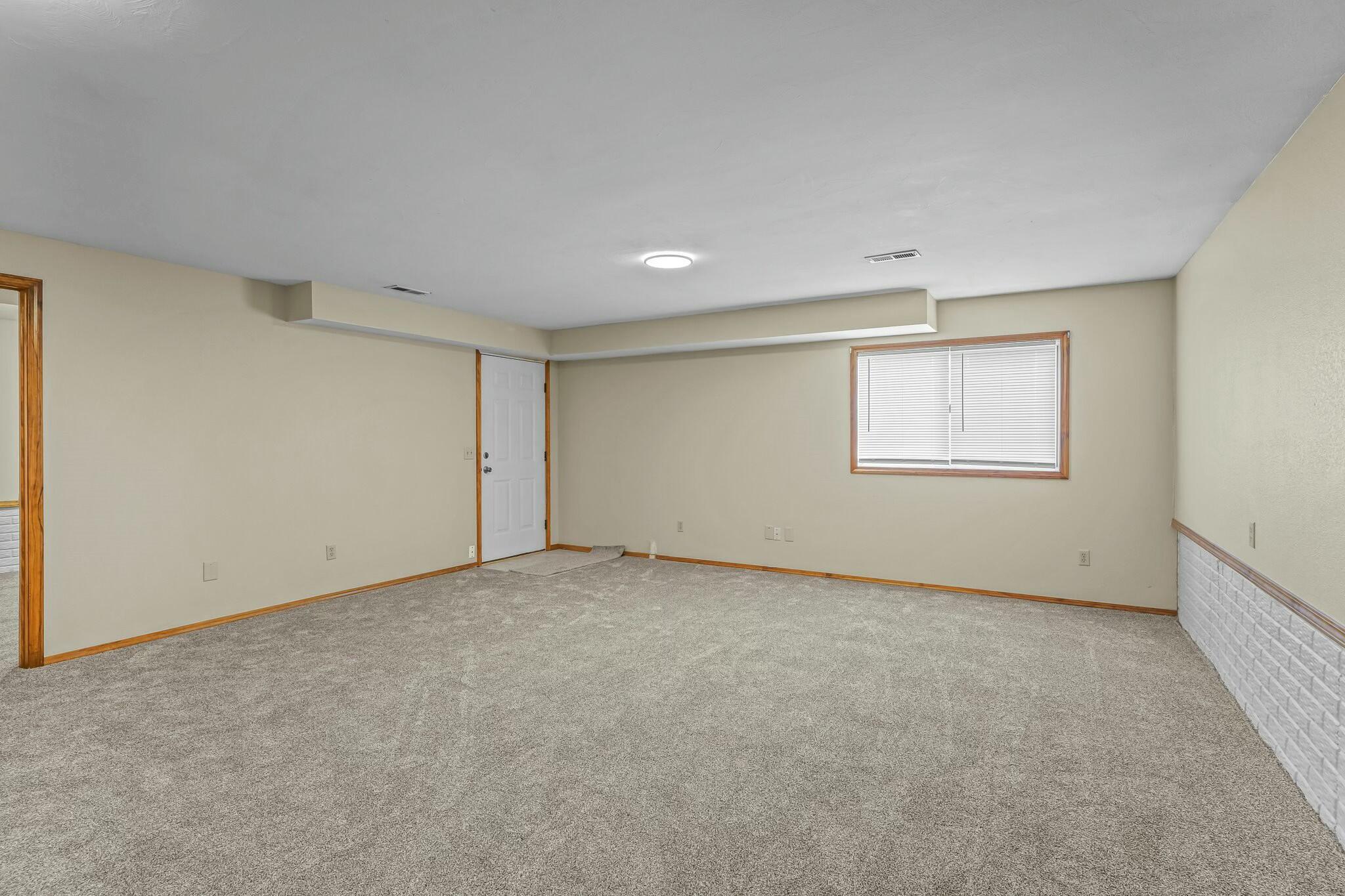 2639 North Fort Avenue Property Photo 16