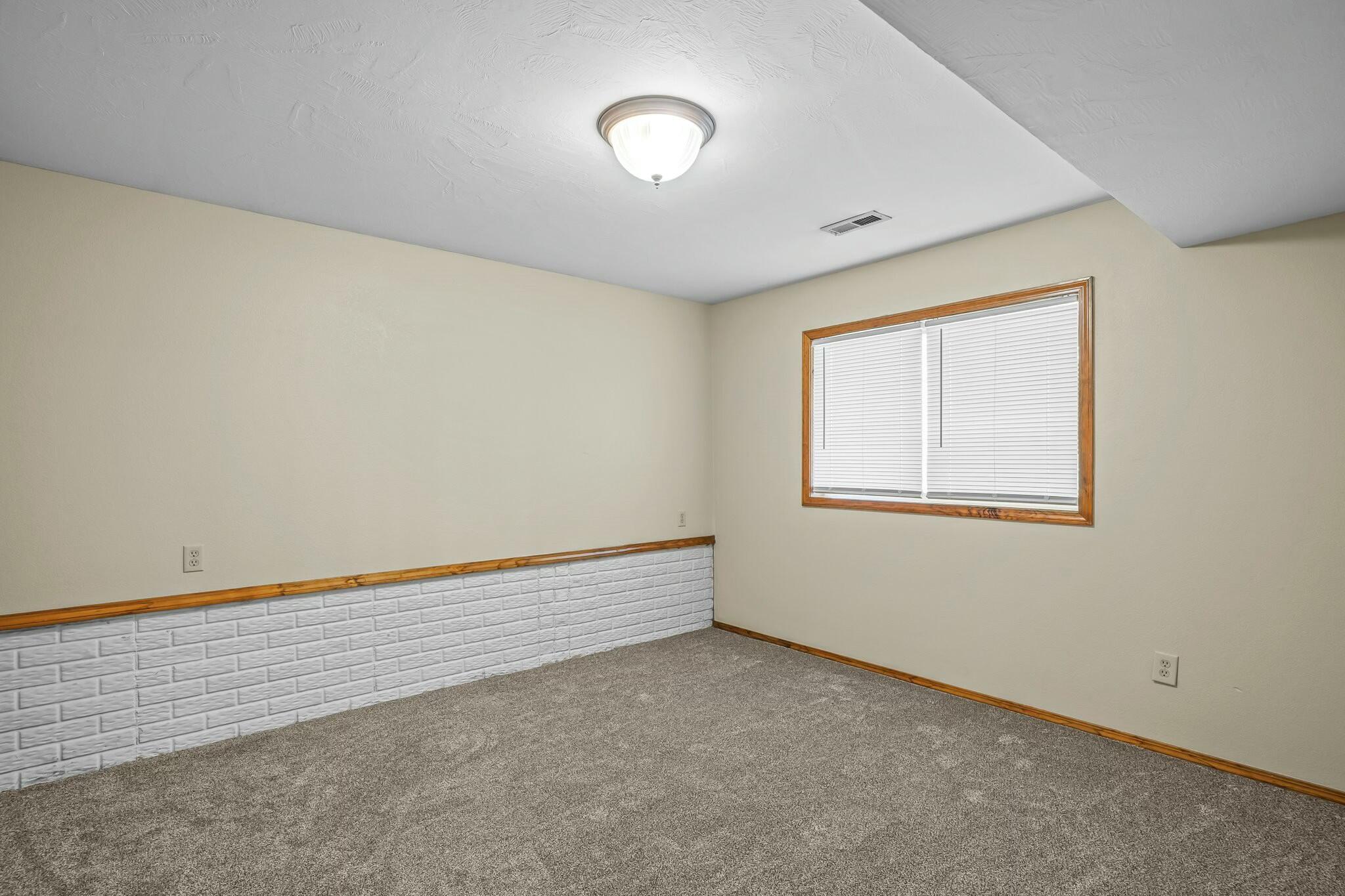 2639 North Fort Avenue Property Photo 17