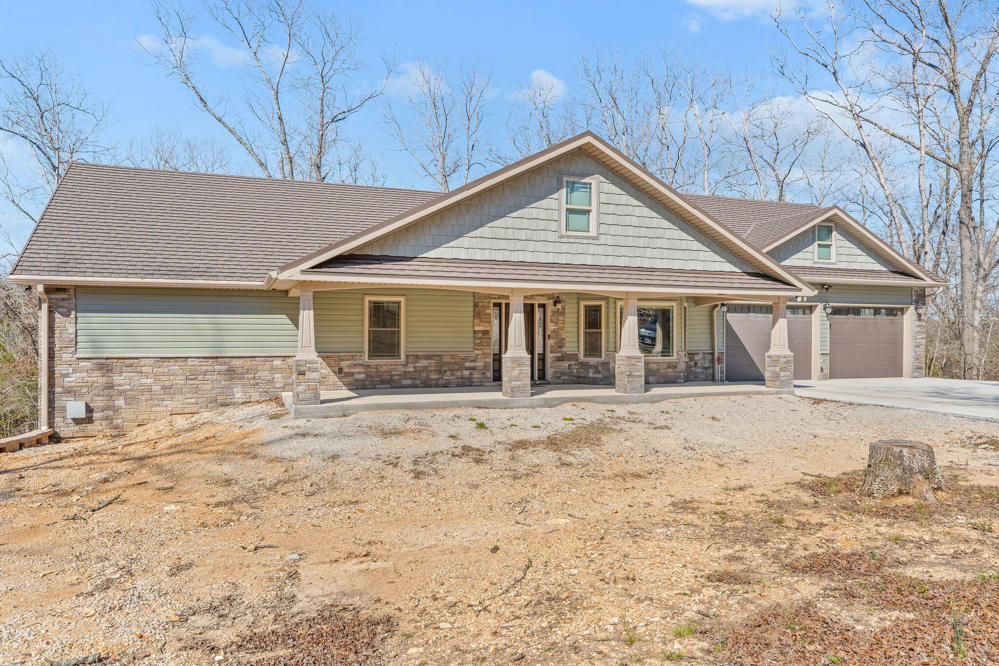 220 Starview Drive Property Photo 2
