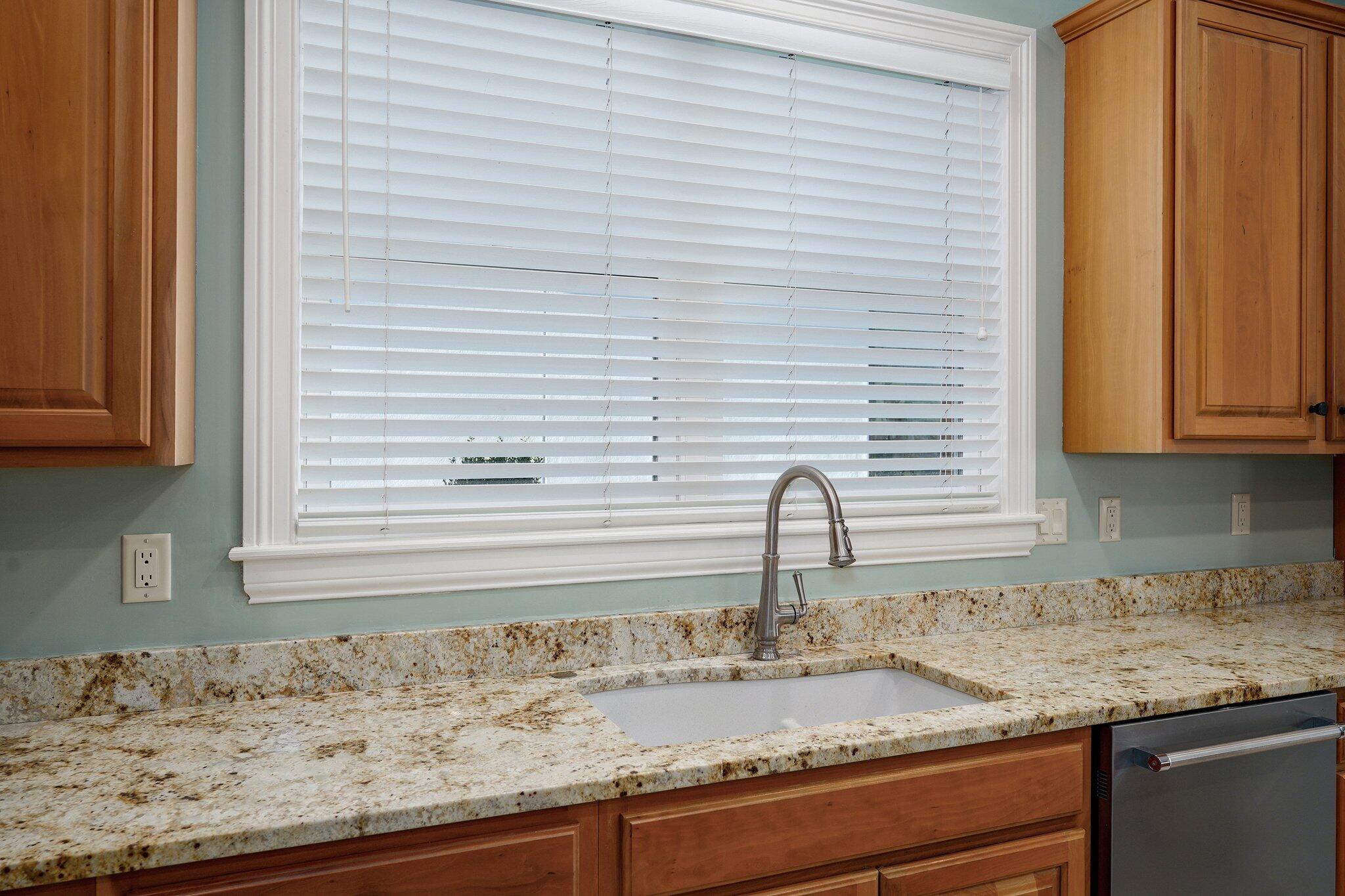 4210 Greenbriar Drive Property Photo 17