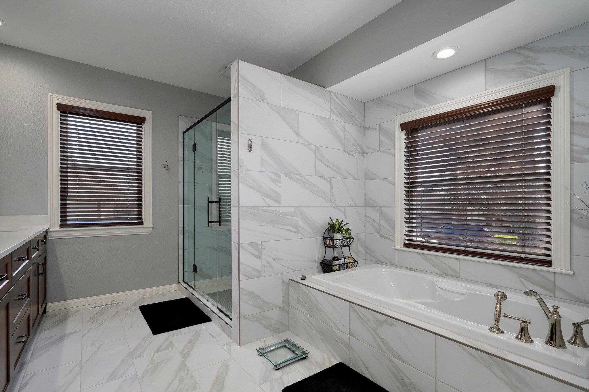 4210 Greenbriar Drive Property Photo 29