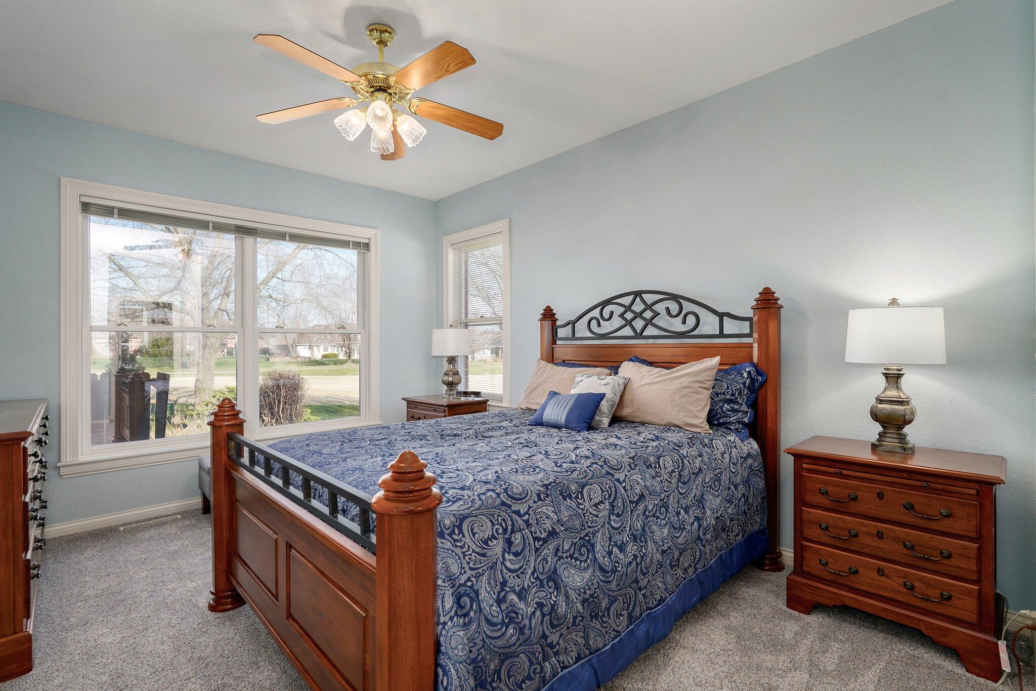 4210 Greenbriar Drive Property Photo 32