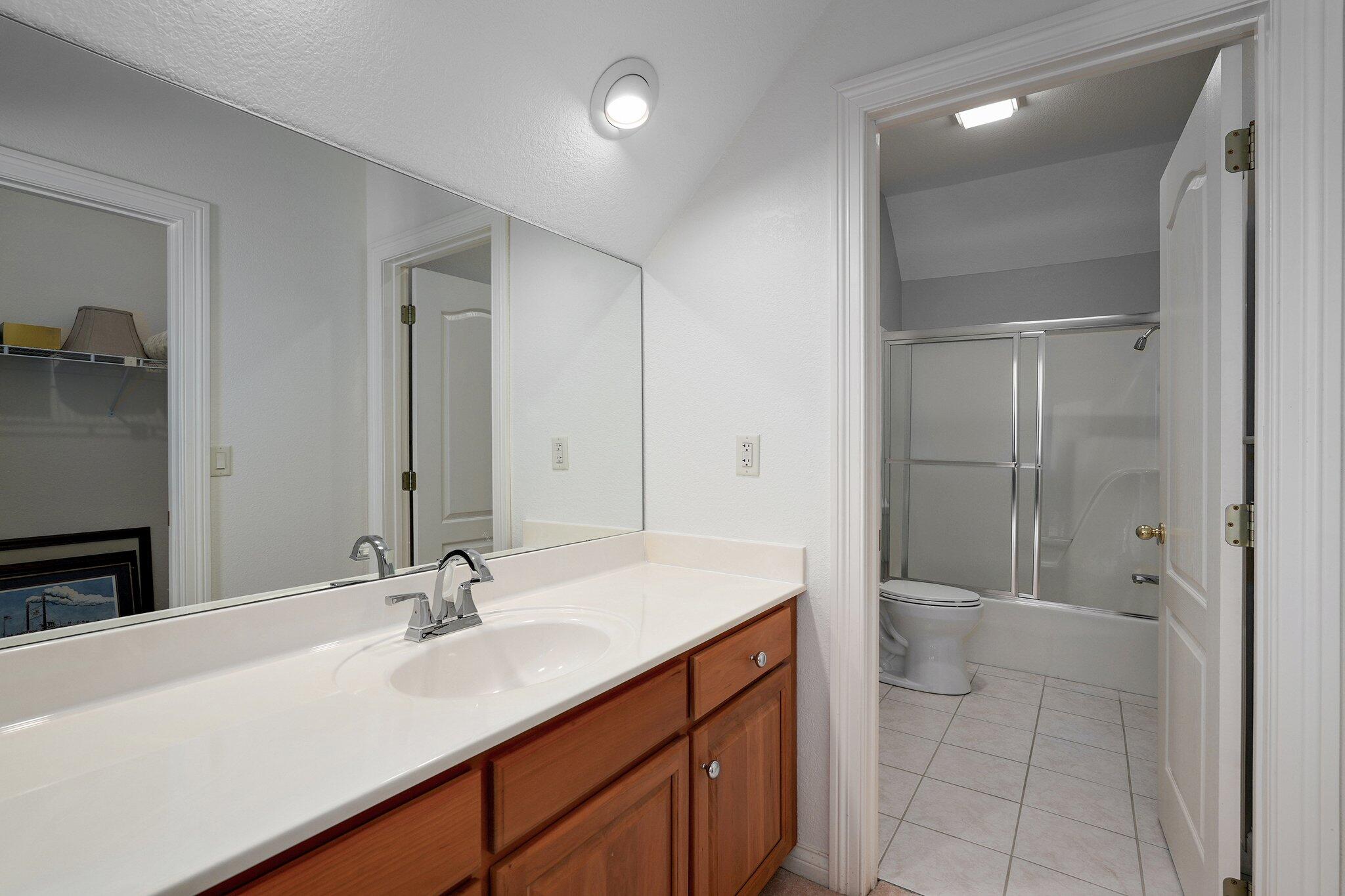 4210 Greenbriar Drive Property Photo 37