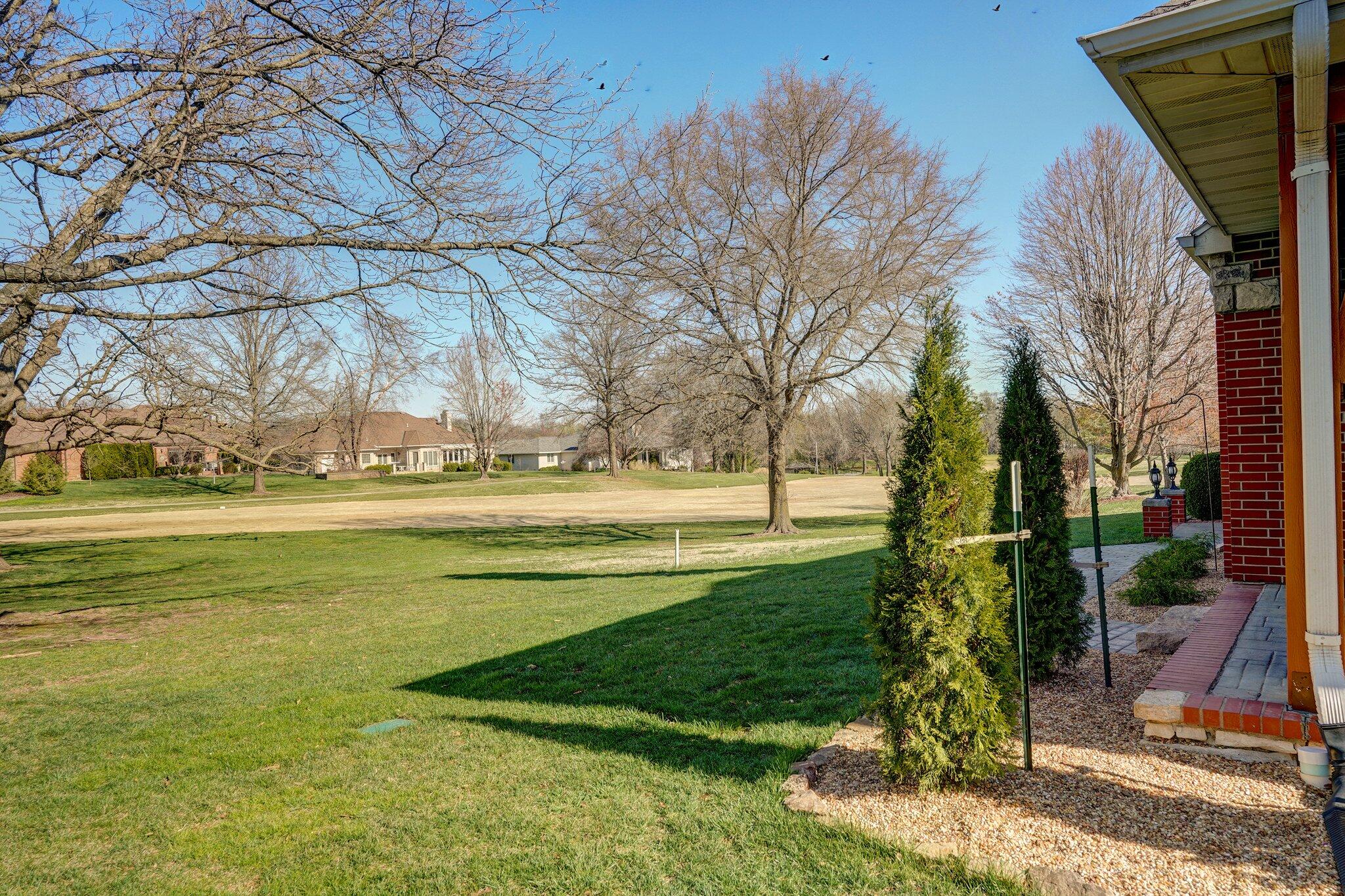4210 Greenbriar Drive Property Photo 45