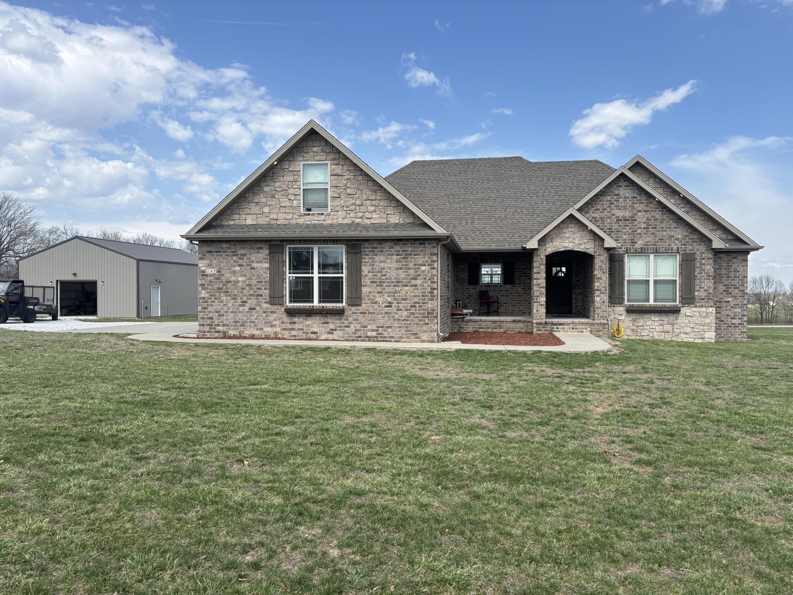 245 Lilac Lane Property Photo