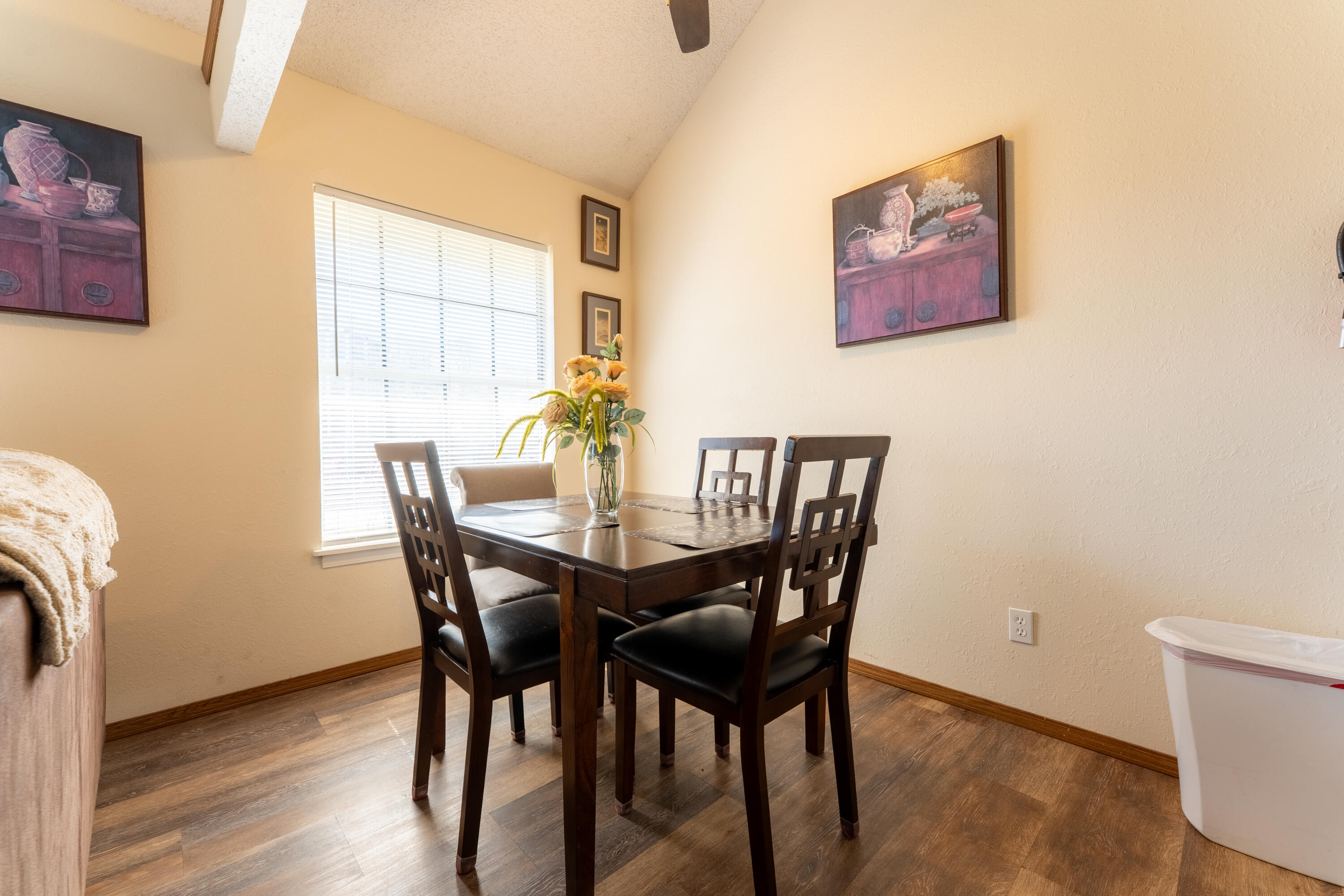 1 Memory Lane Property Photo 16
