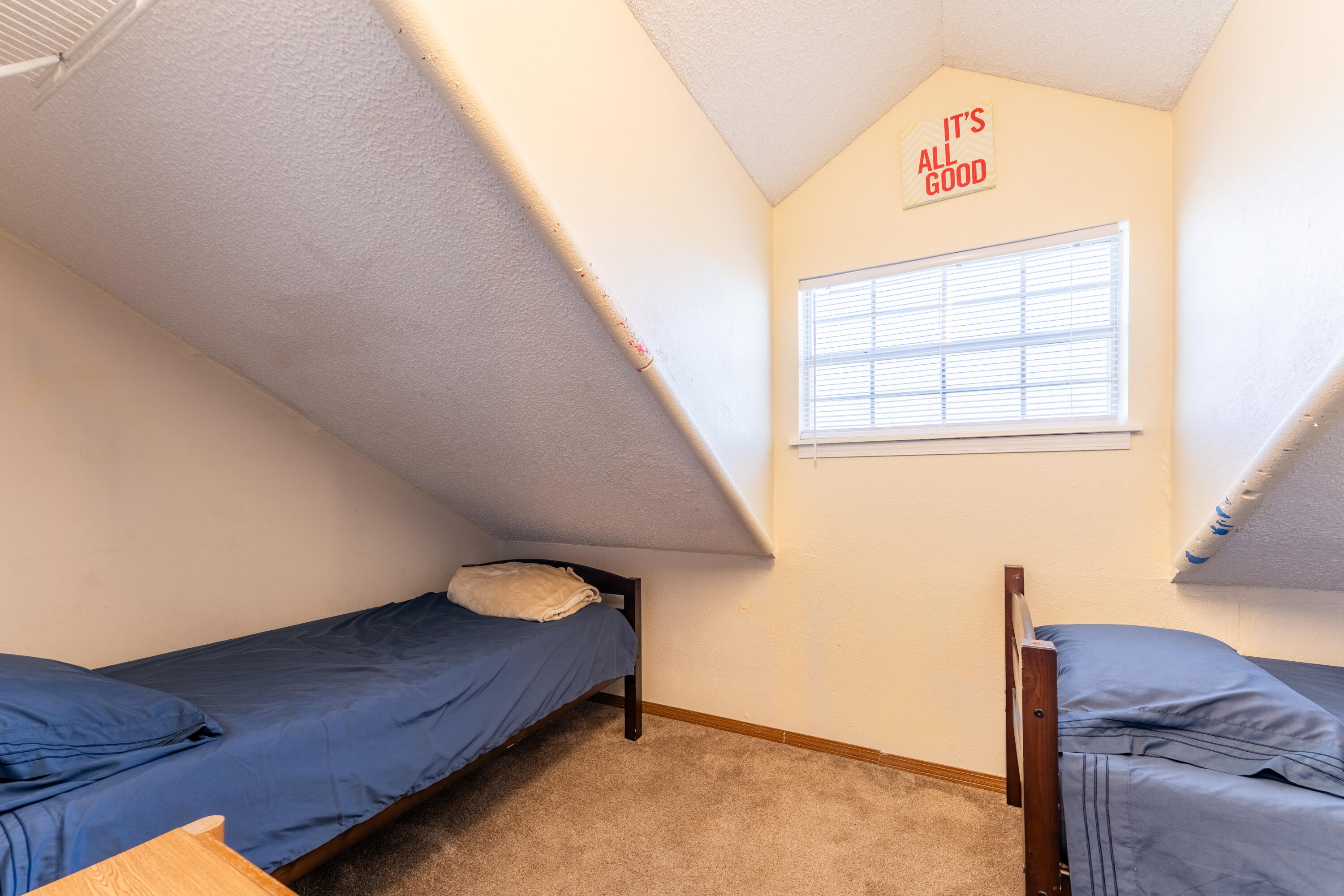 1 Memory Lane Property Photo 23