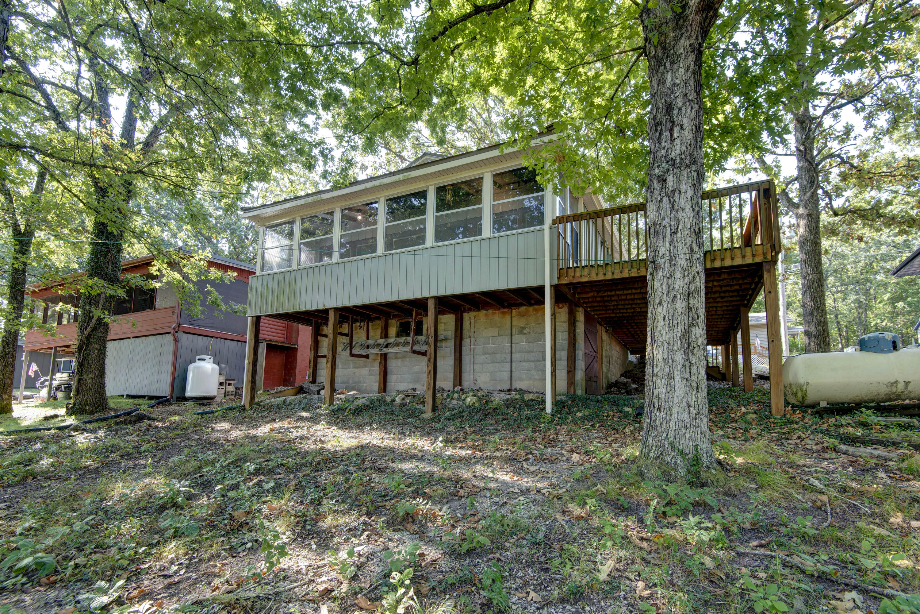 201 Laurel Lane Property Photo 8