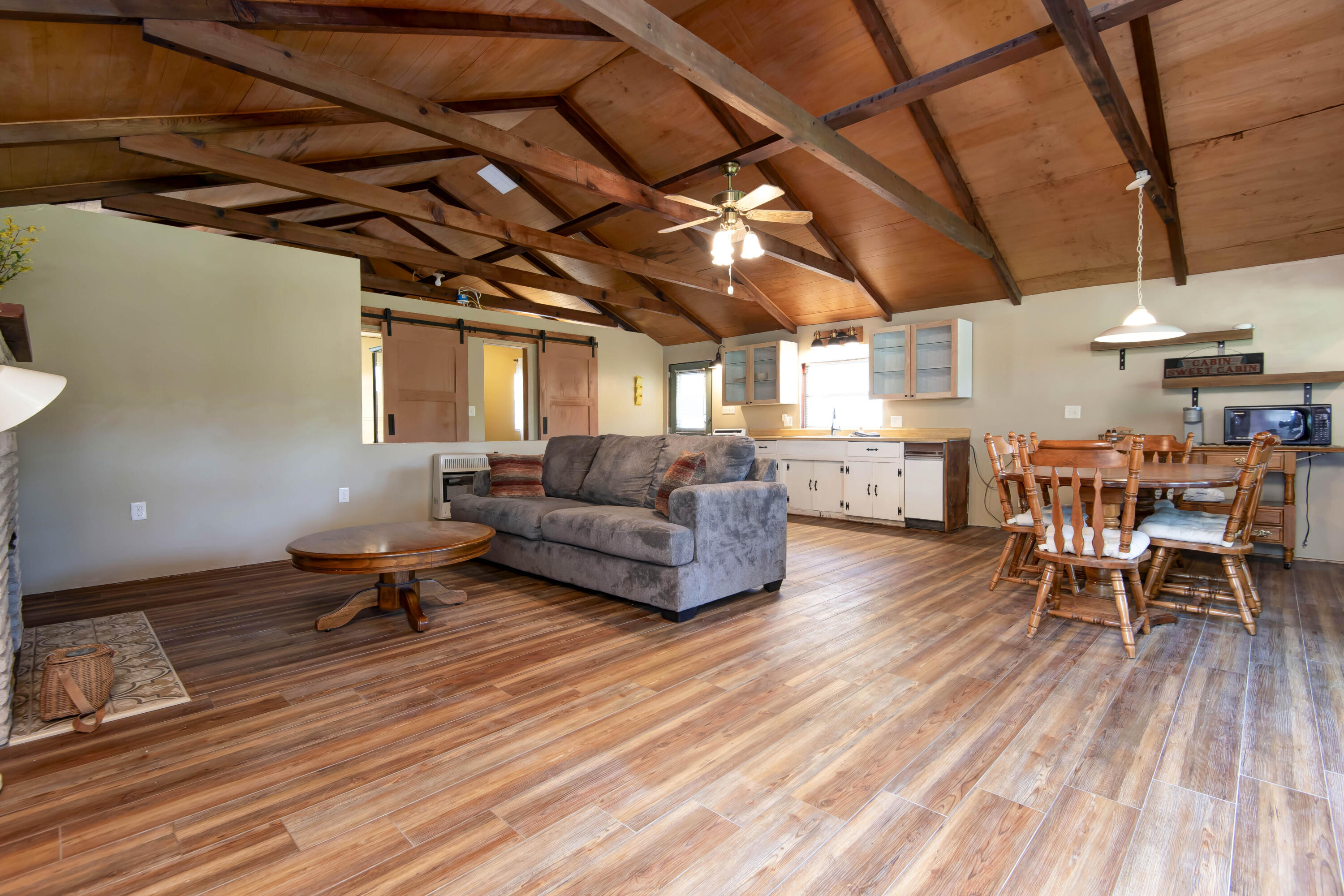 201 Laurel Lane Property Photo 10