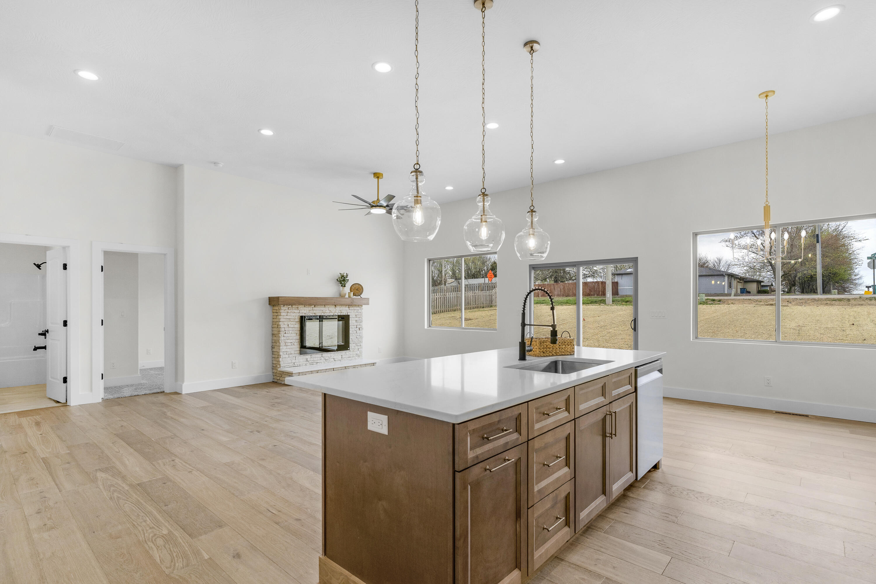 1293 West Gaslight Drive Property Photo 17