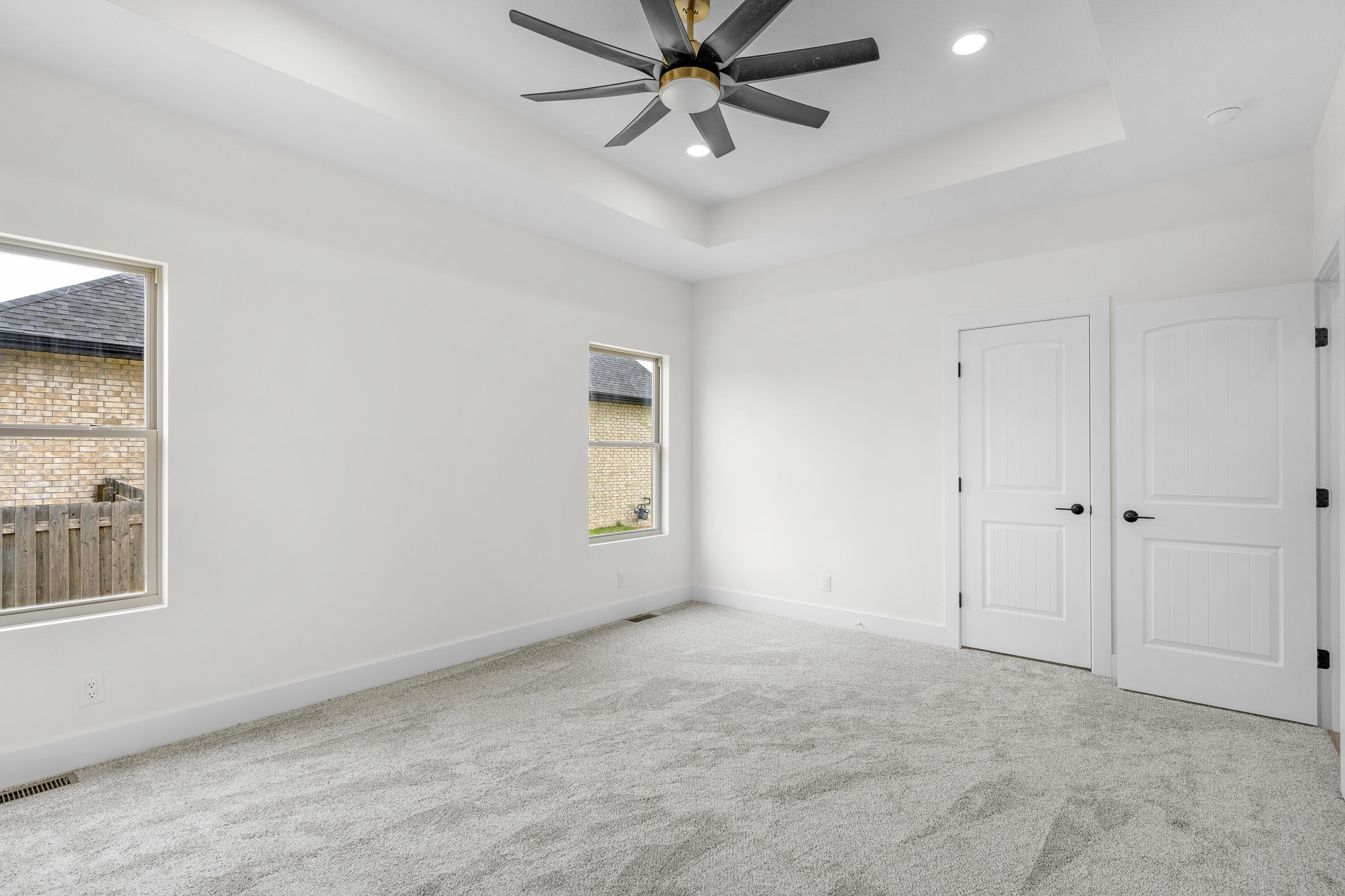 1293 West Gaslight Drive Property Photo 24