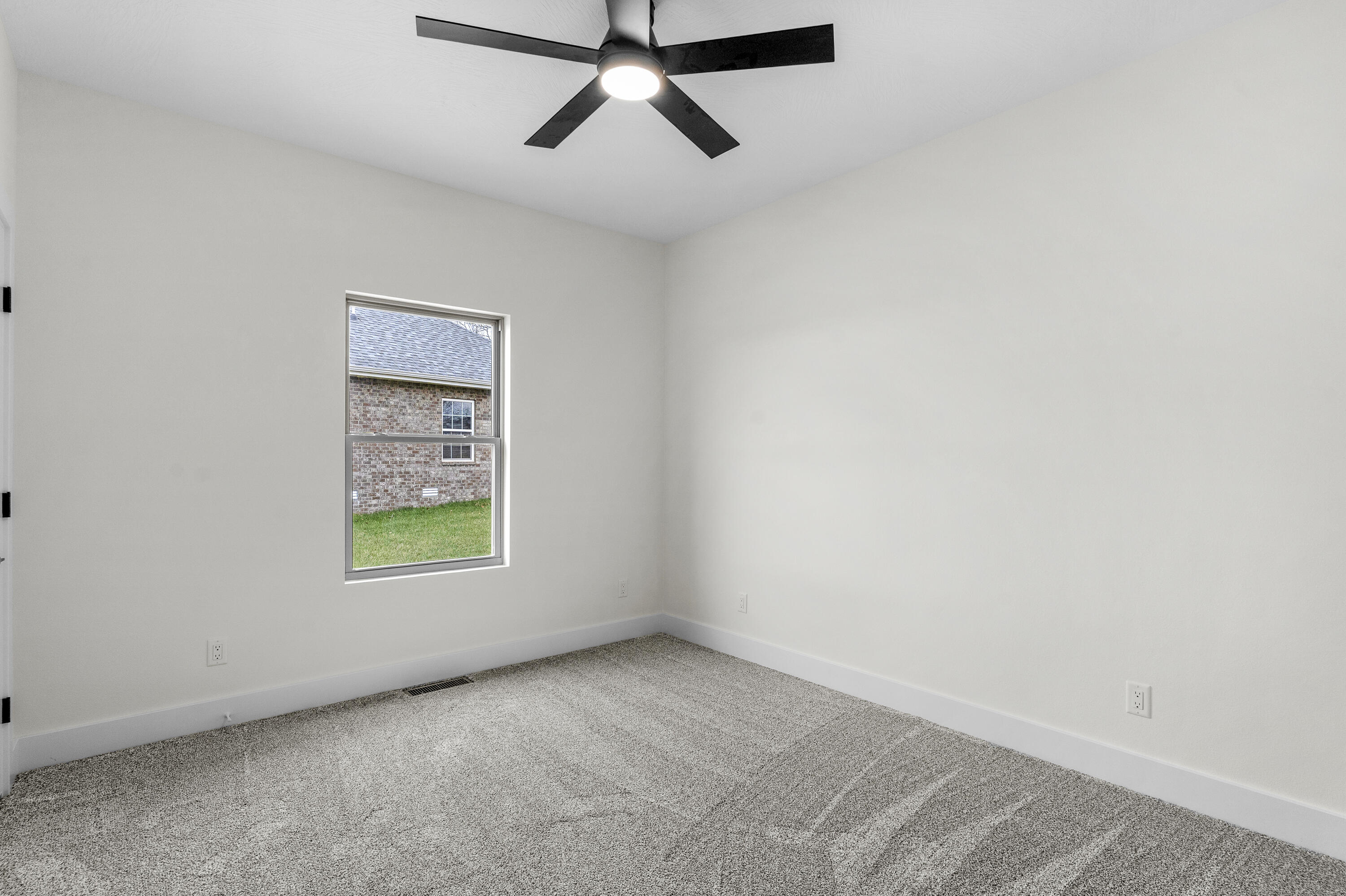 1293 West Gaslight Drive Property Photo 38