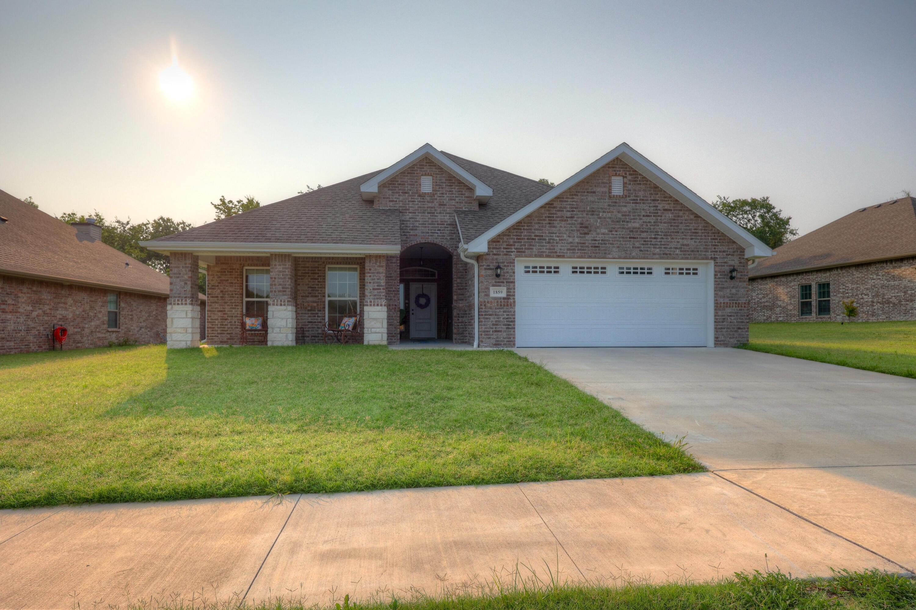 1859 Boyer Place Property Photo