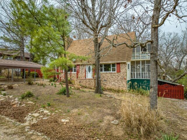 219 Bay Shore Drive Property Photo 4