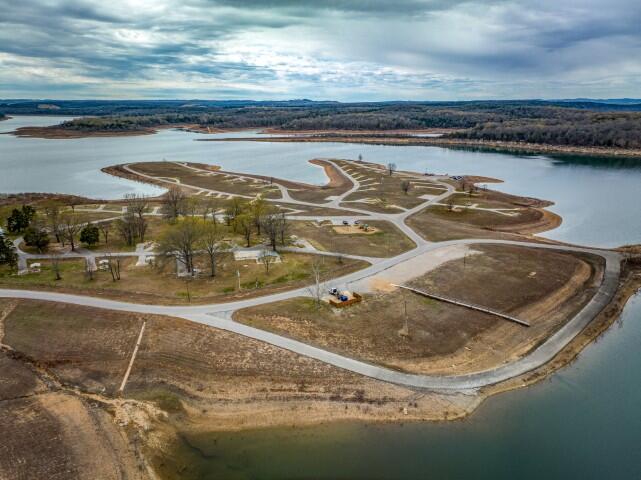 219 Bay Shore Drive Property Photo 13